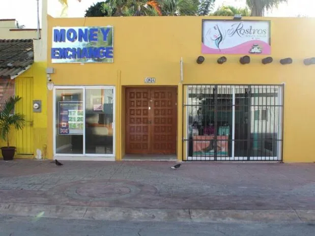 Property building in Casa Isabella