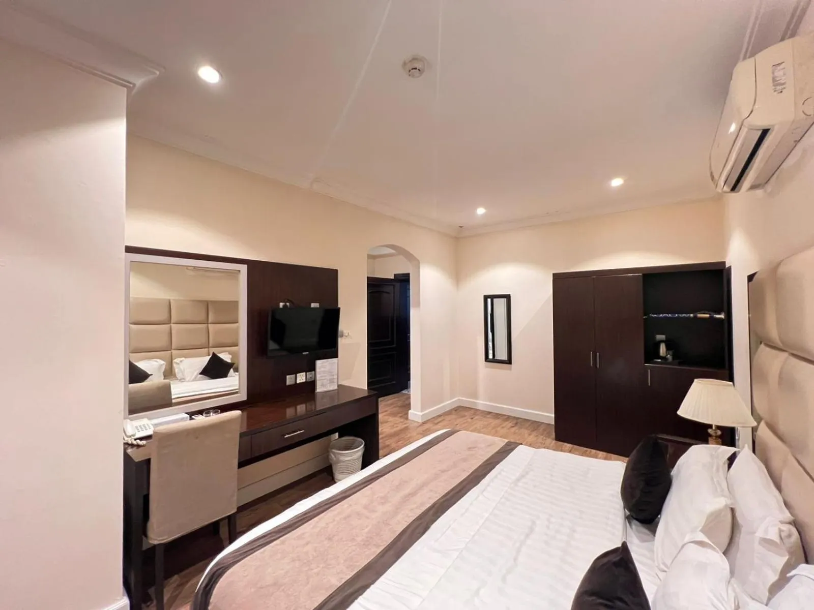 wardrobe, Bed in Alshaheen Suites