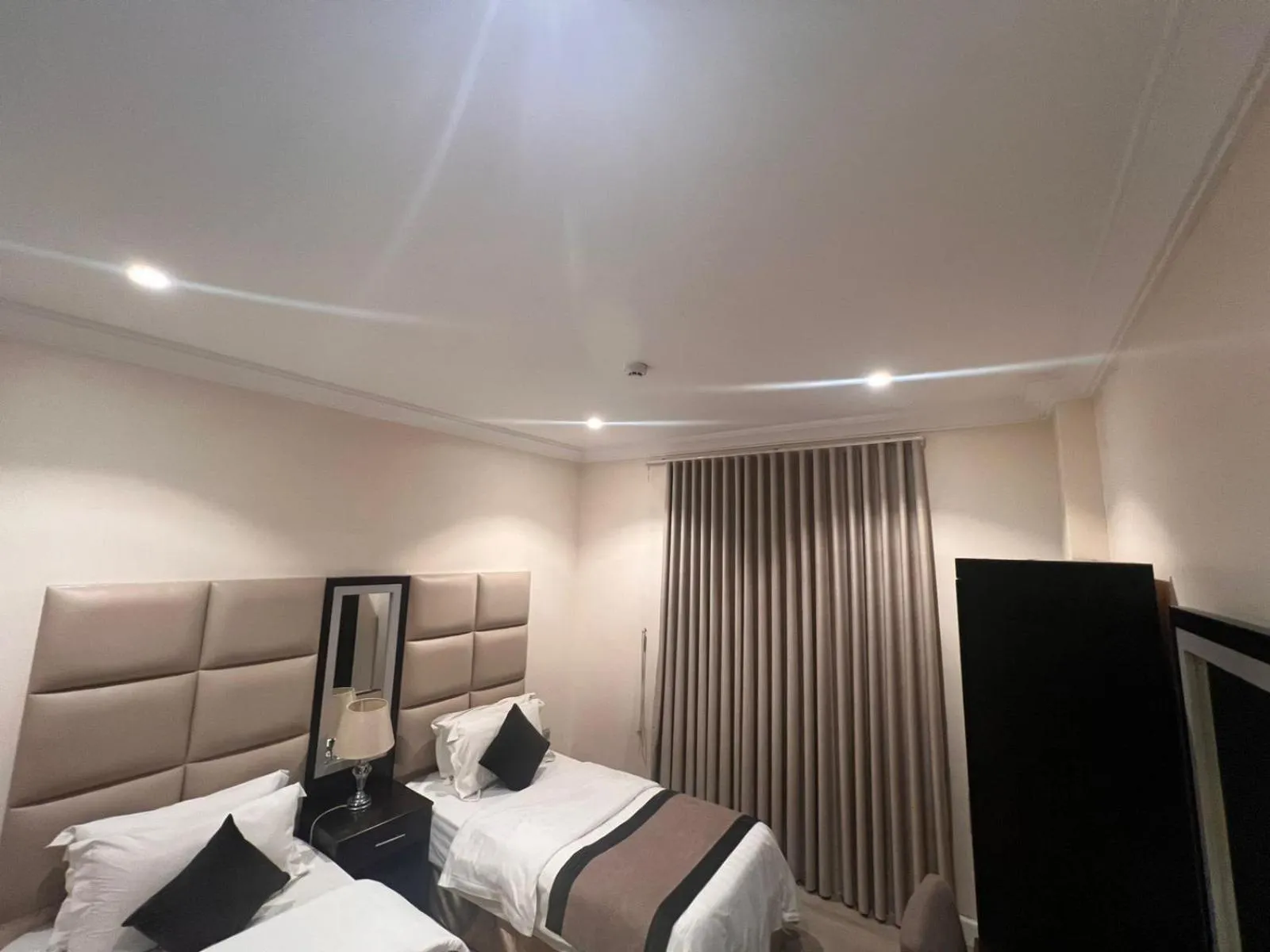 Bed in Alshaheen Suites