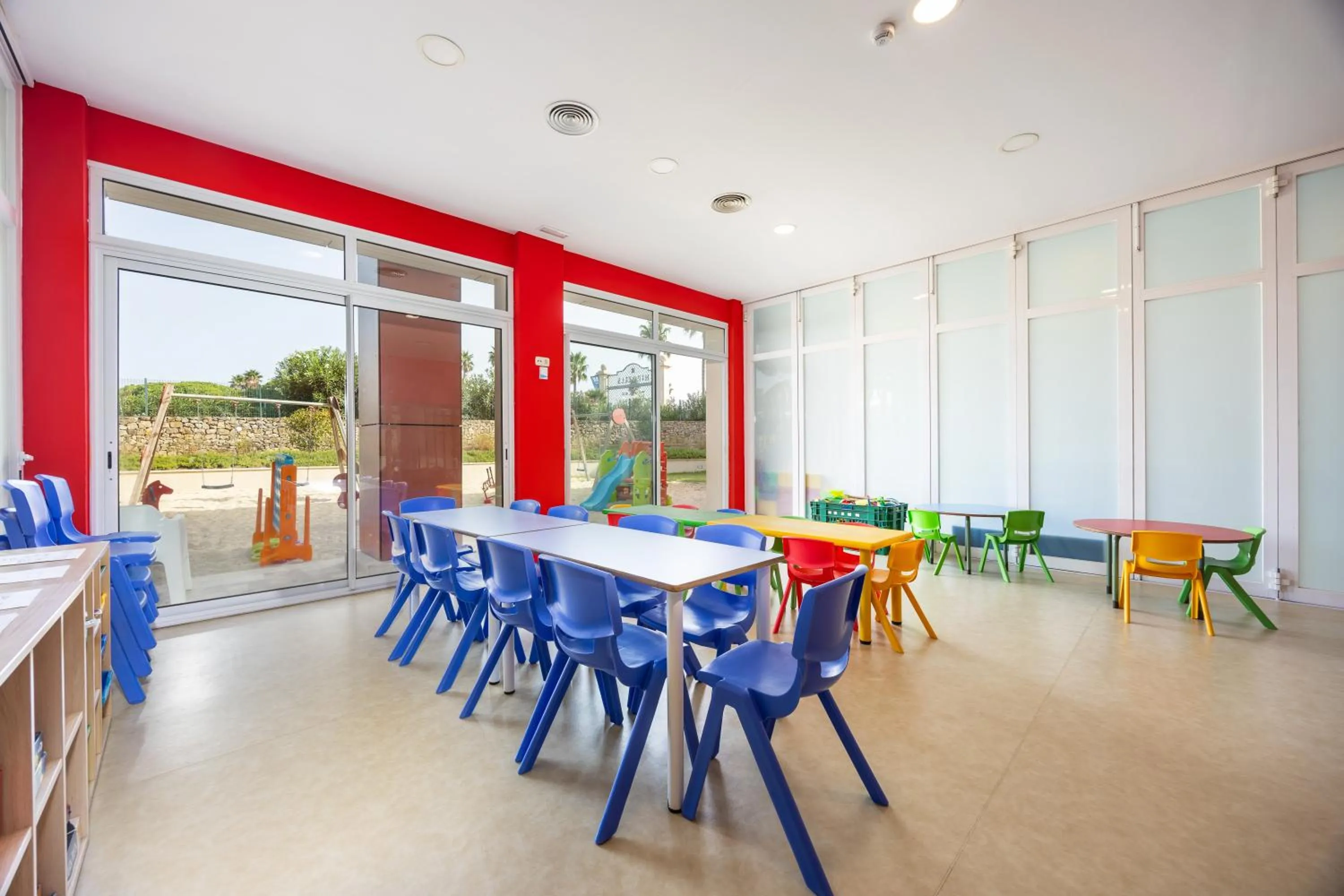 Game Room in Hipotels Barrosa Garden