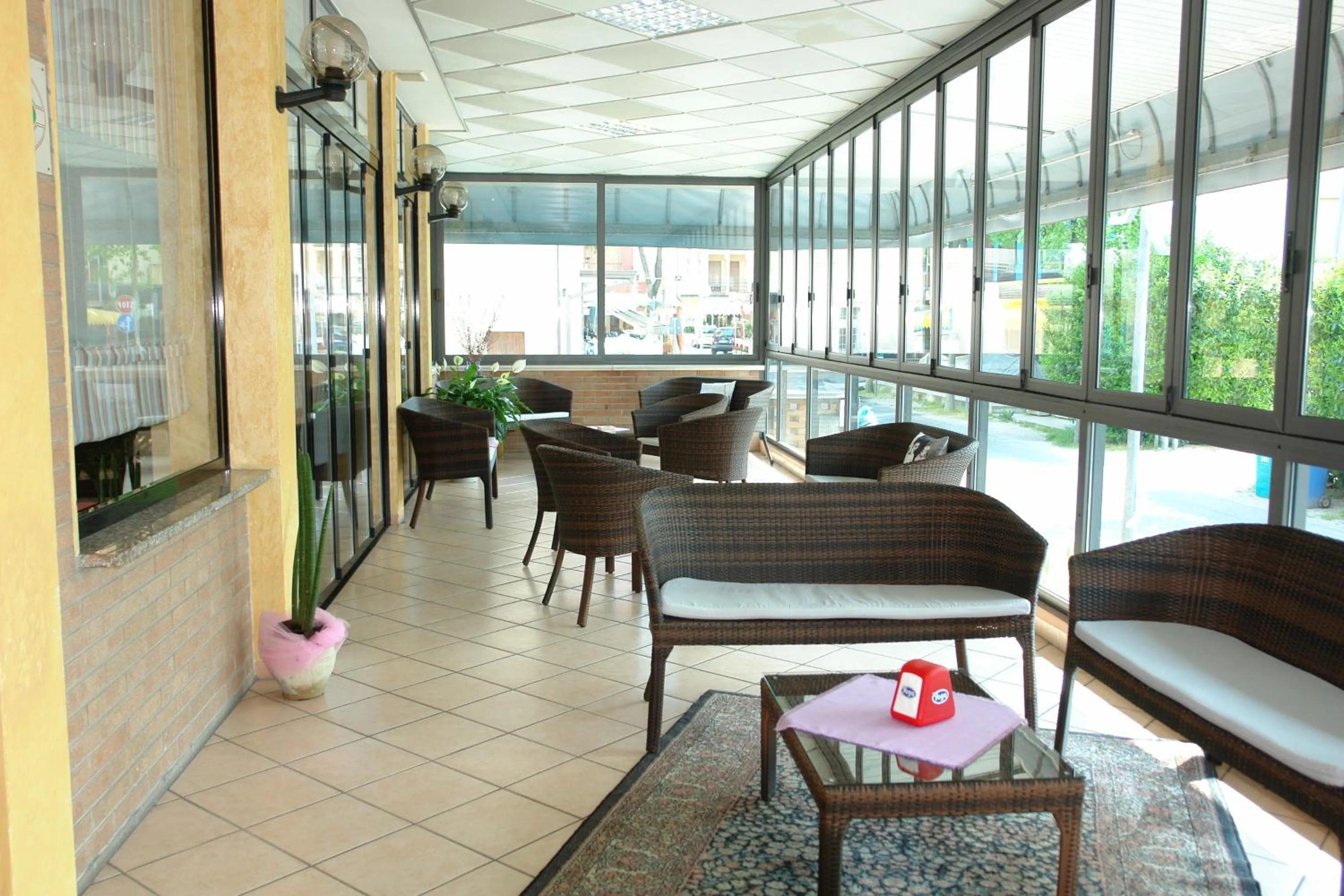 Lounge or bar in Hotel Toledo