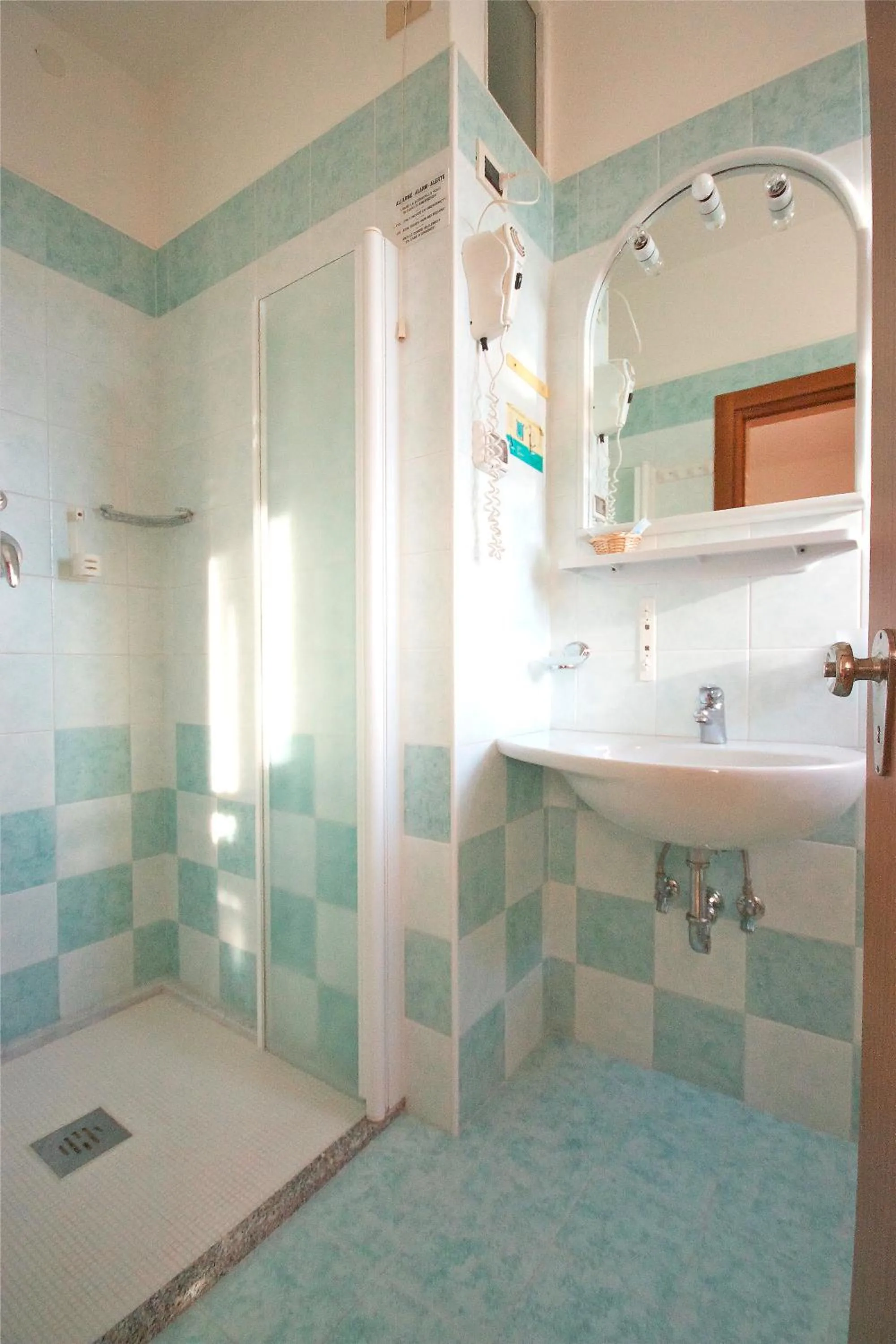 Bathroom in Hotel Toledo