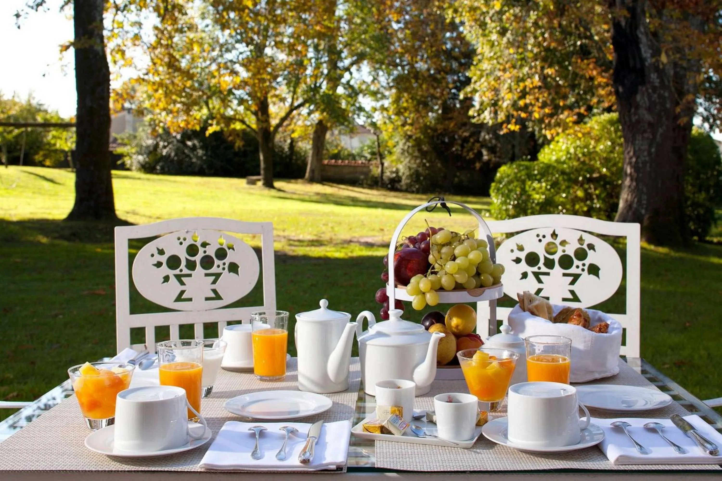 Food and drinks in Château Ormes de Pez