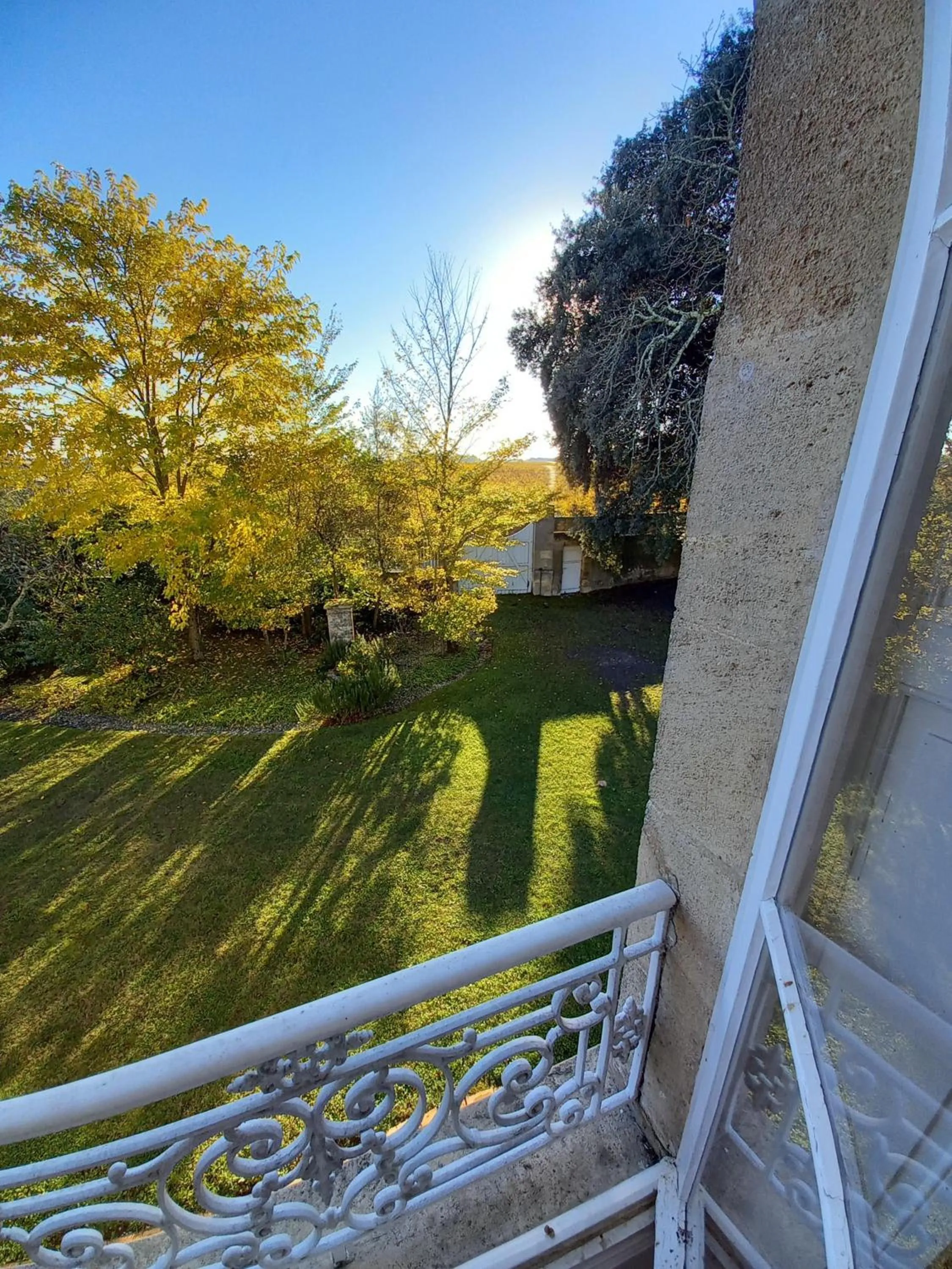 Bedroom in Château Ormes de Pez