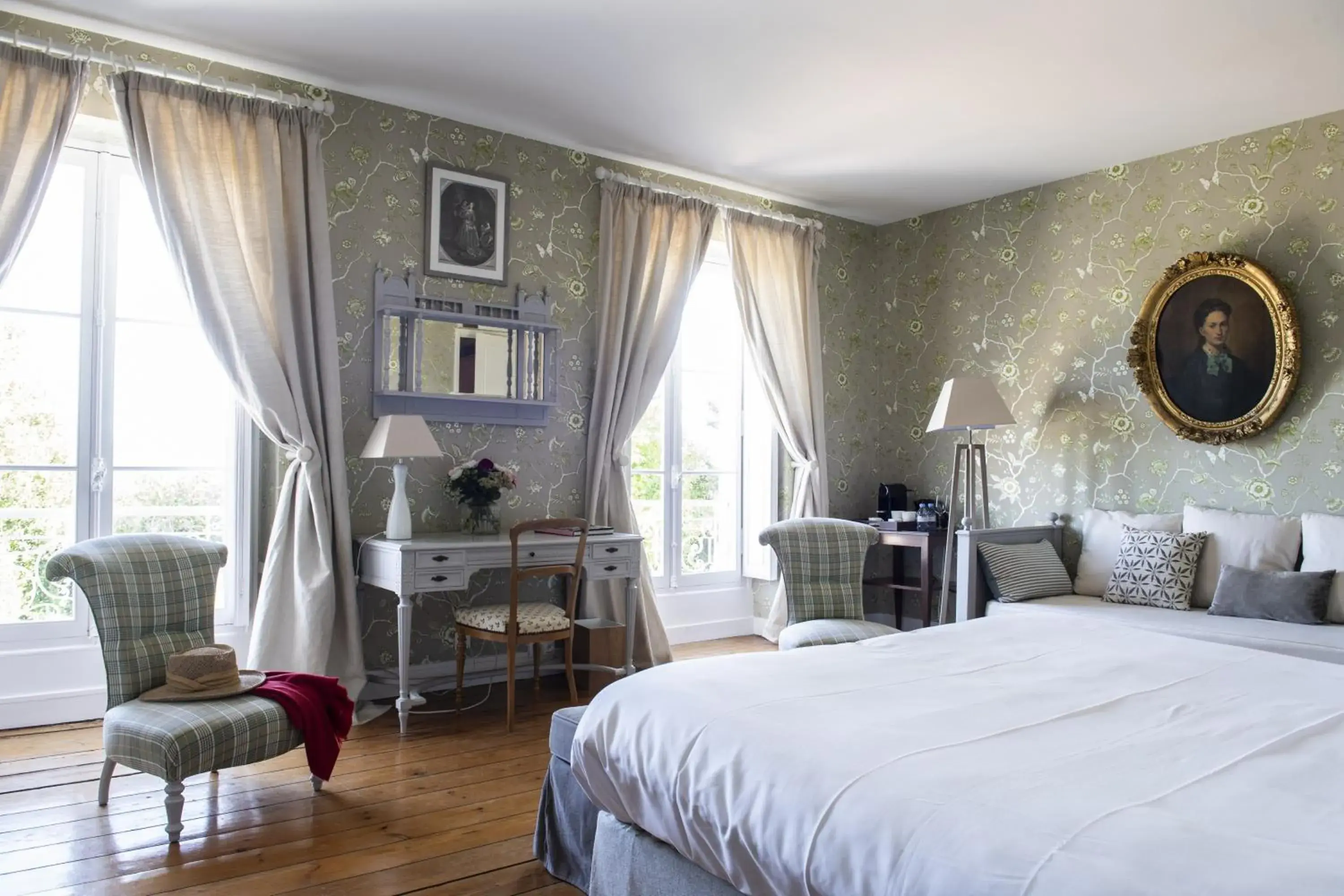 Superior Twin Room in Château Ormes de Pez Superior Twin Room in Château Ormes de Pez