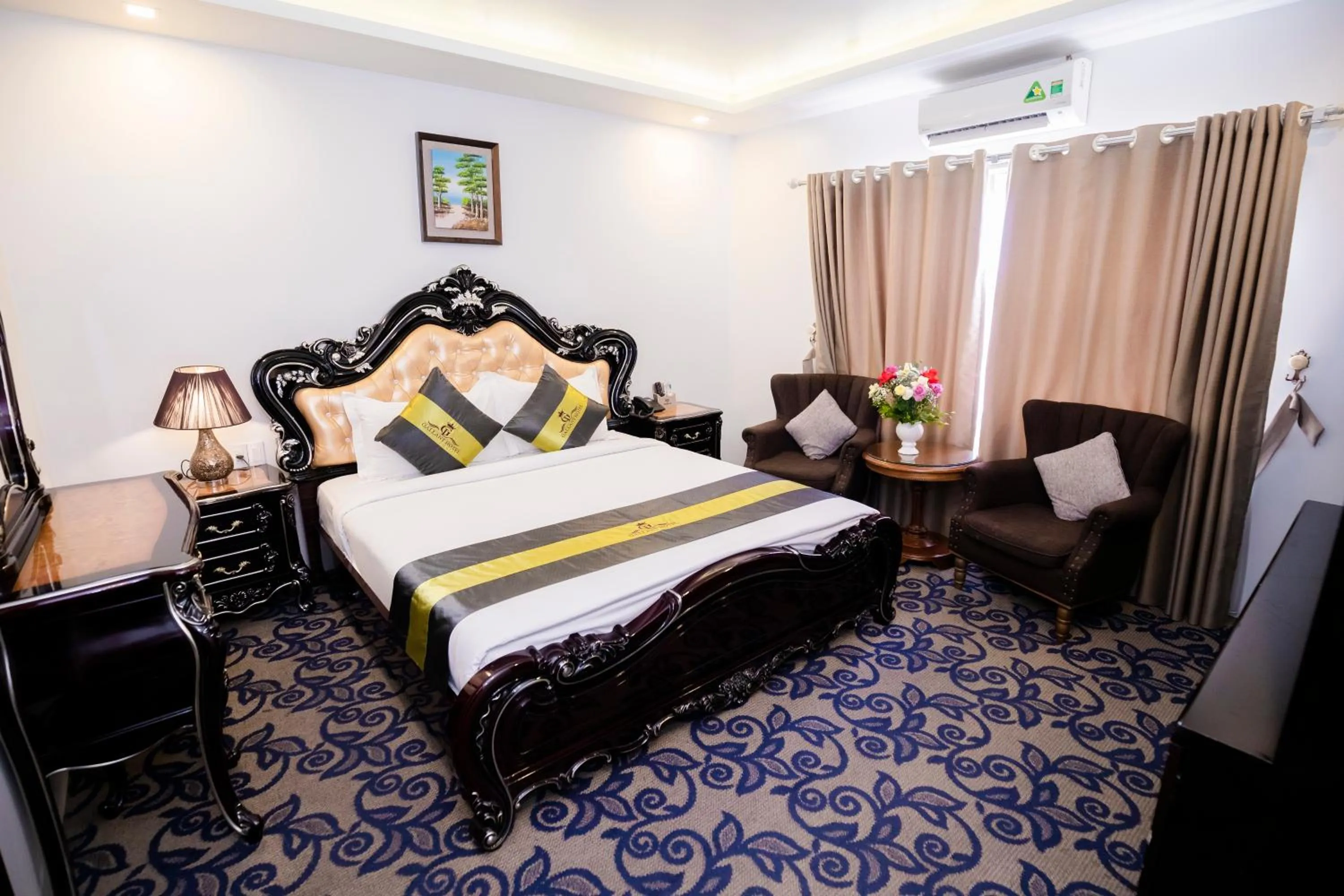 Photo of the whole room, Bed in Gallant Hotel 154 - Near Cat Bi Airport