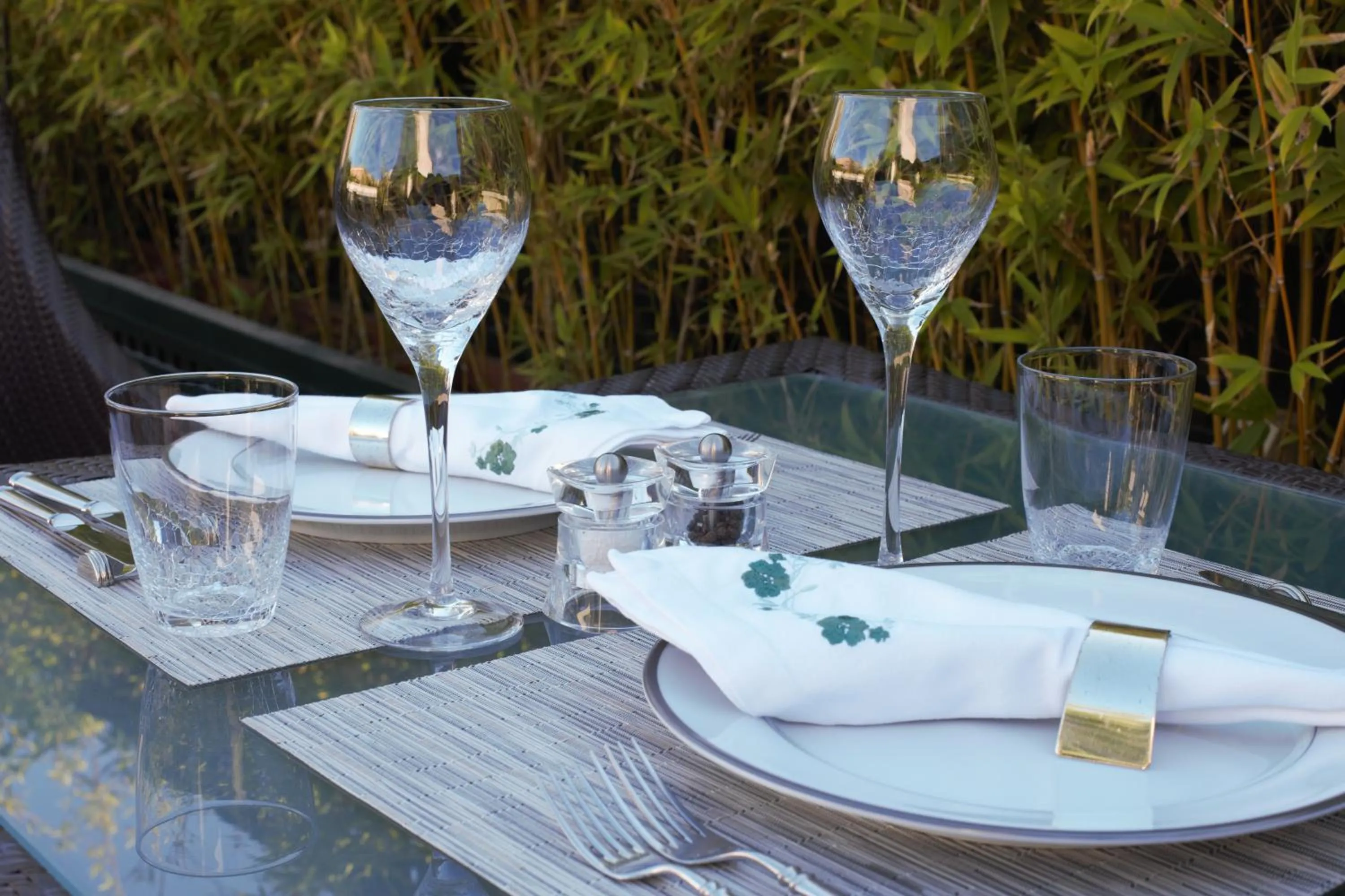 Restaurant/places to eat in Riad Idra