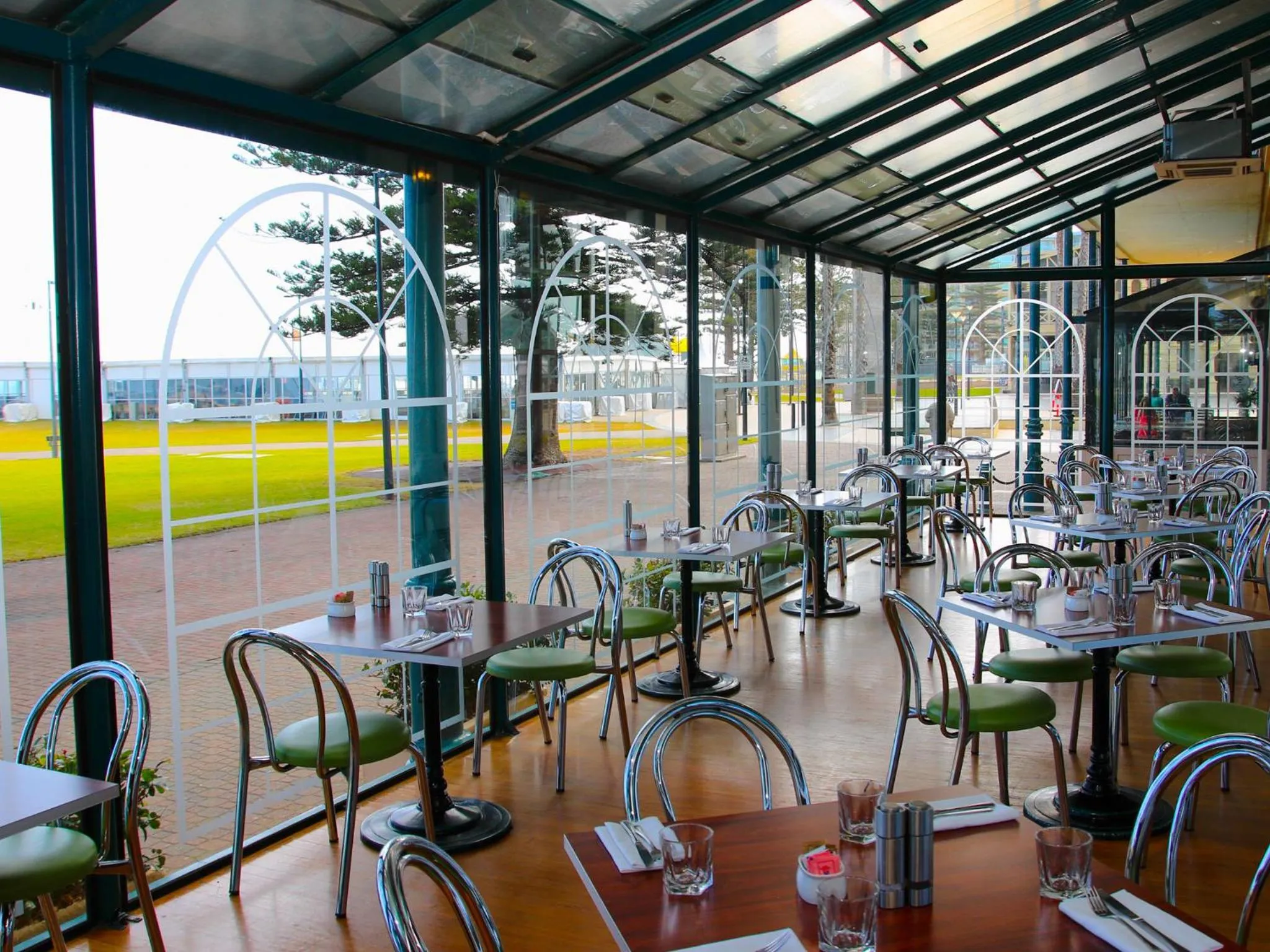 Dining area in Stamford Grand Adelaide