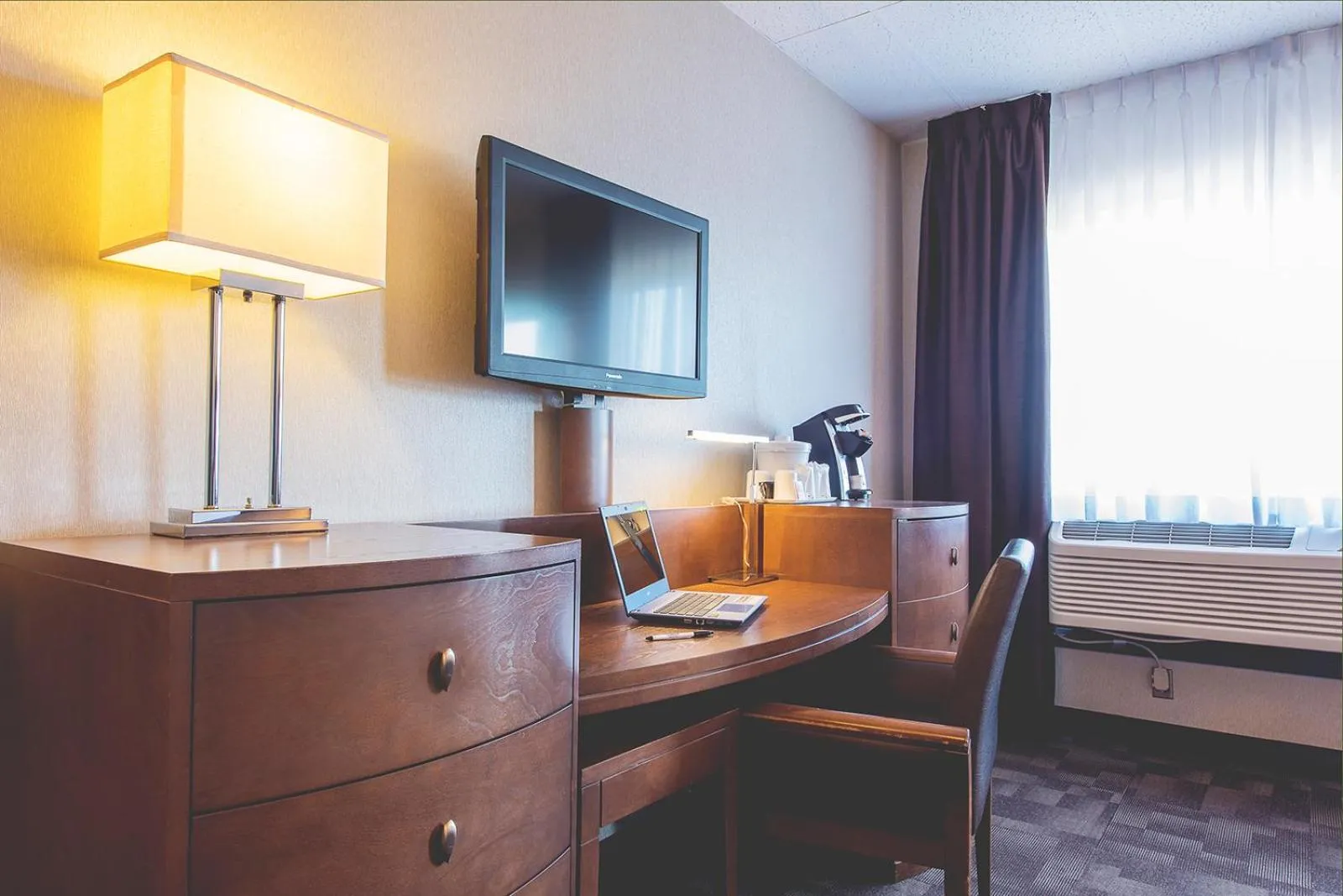 TV and multimedia in Hotel Continental Centre-Ville