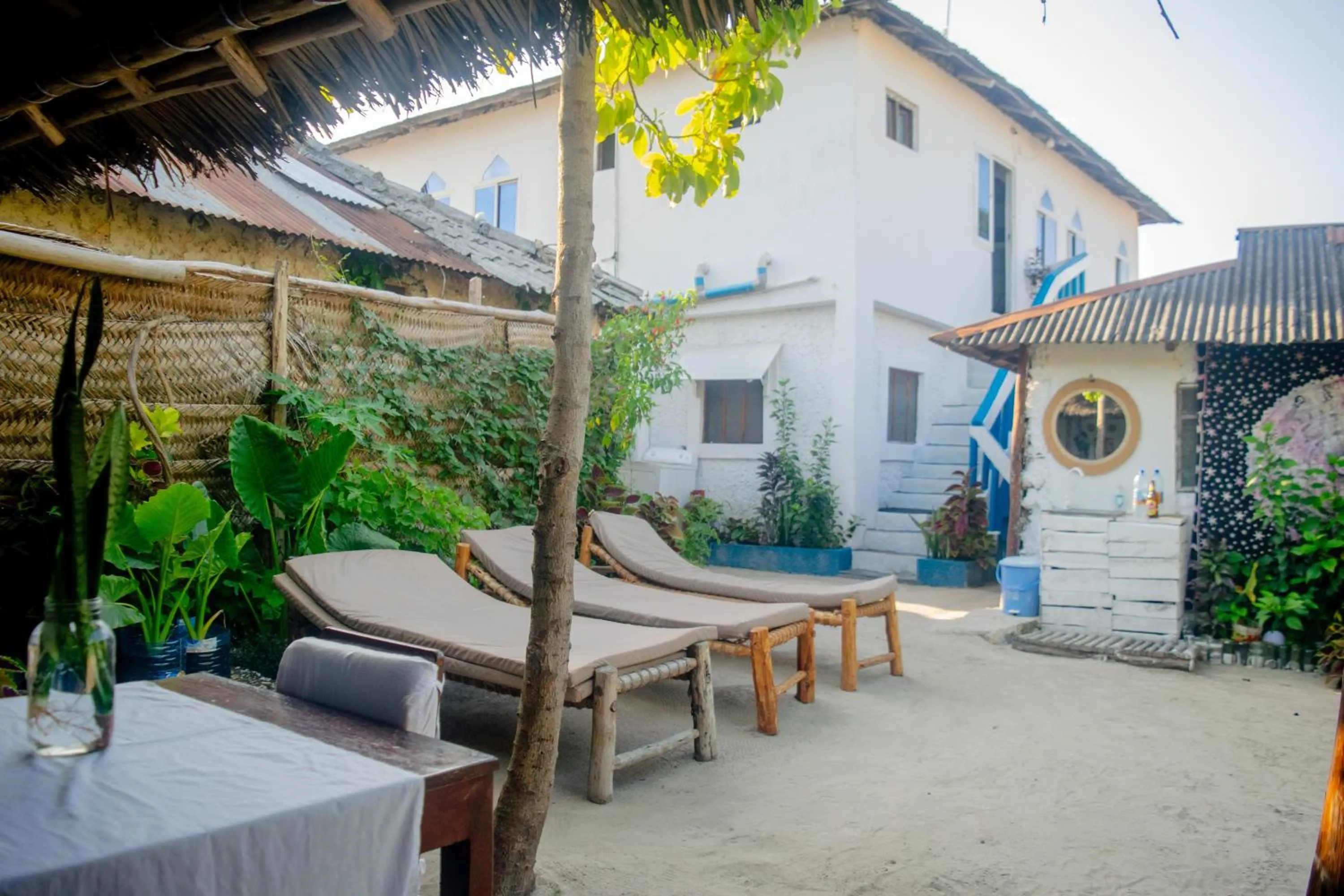 Property building in Mudi House