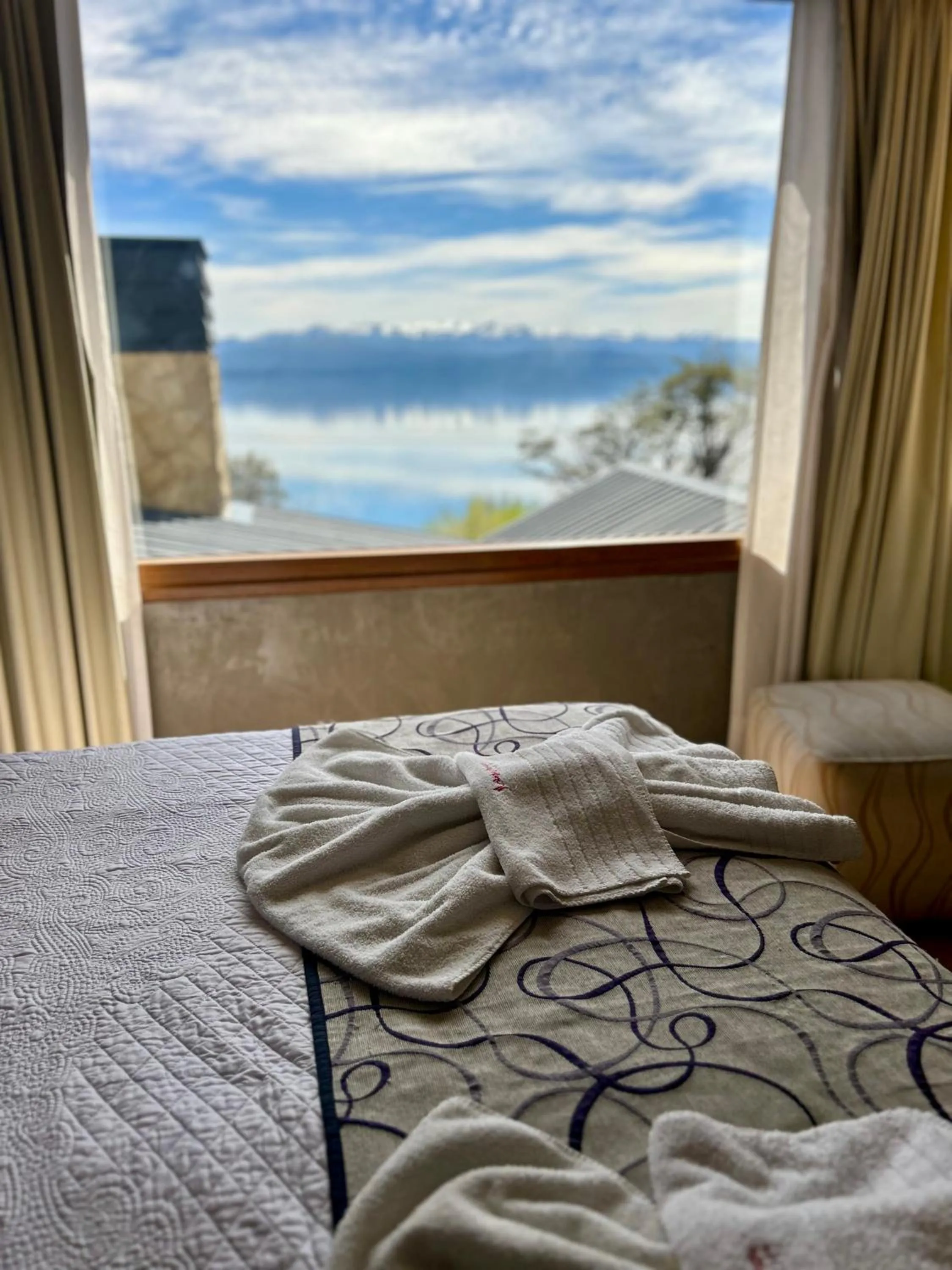 Bed in Bahia Paraiso Apart & Suites