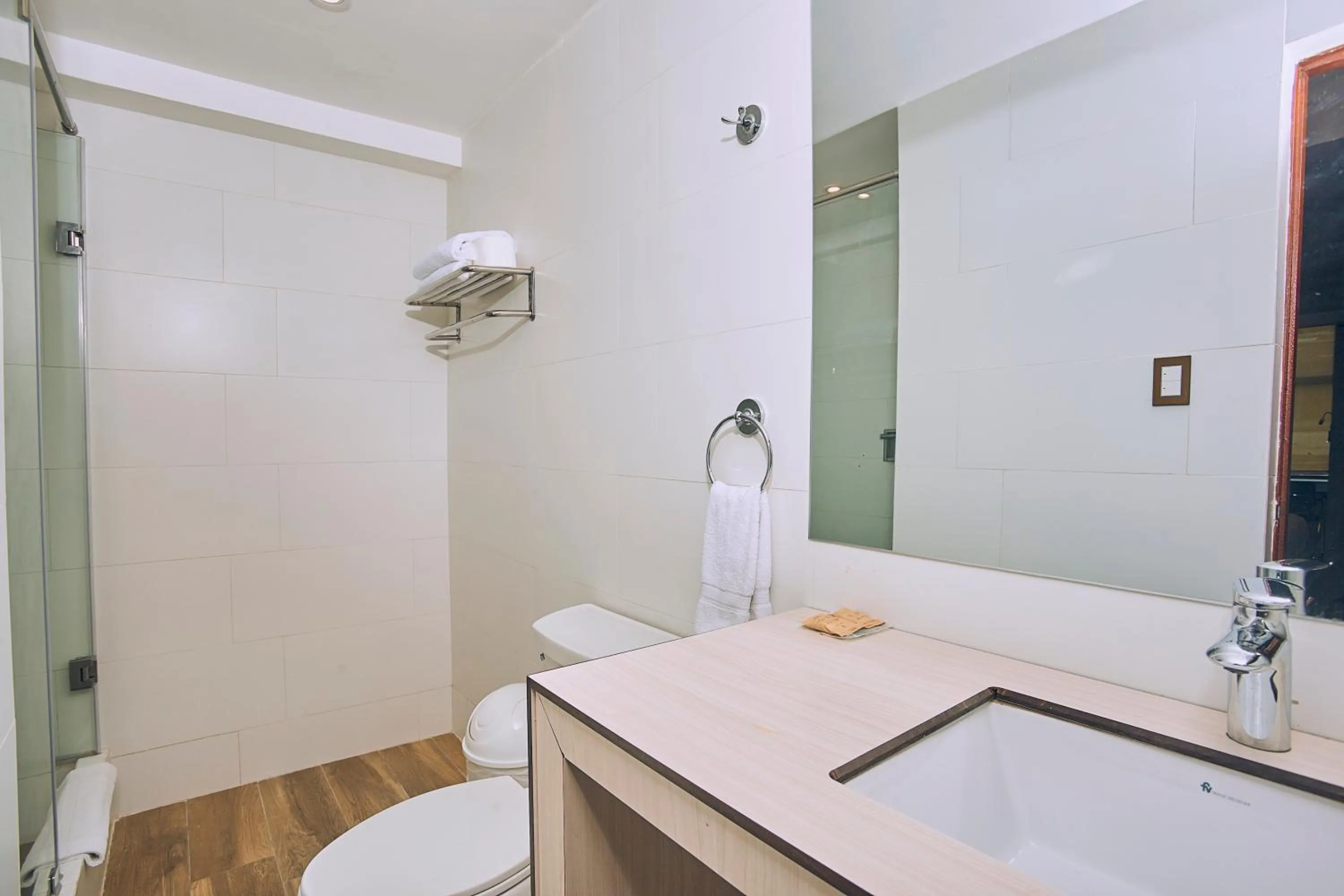 Bathroom in Victoria Regia Hotel