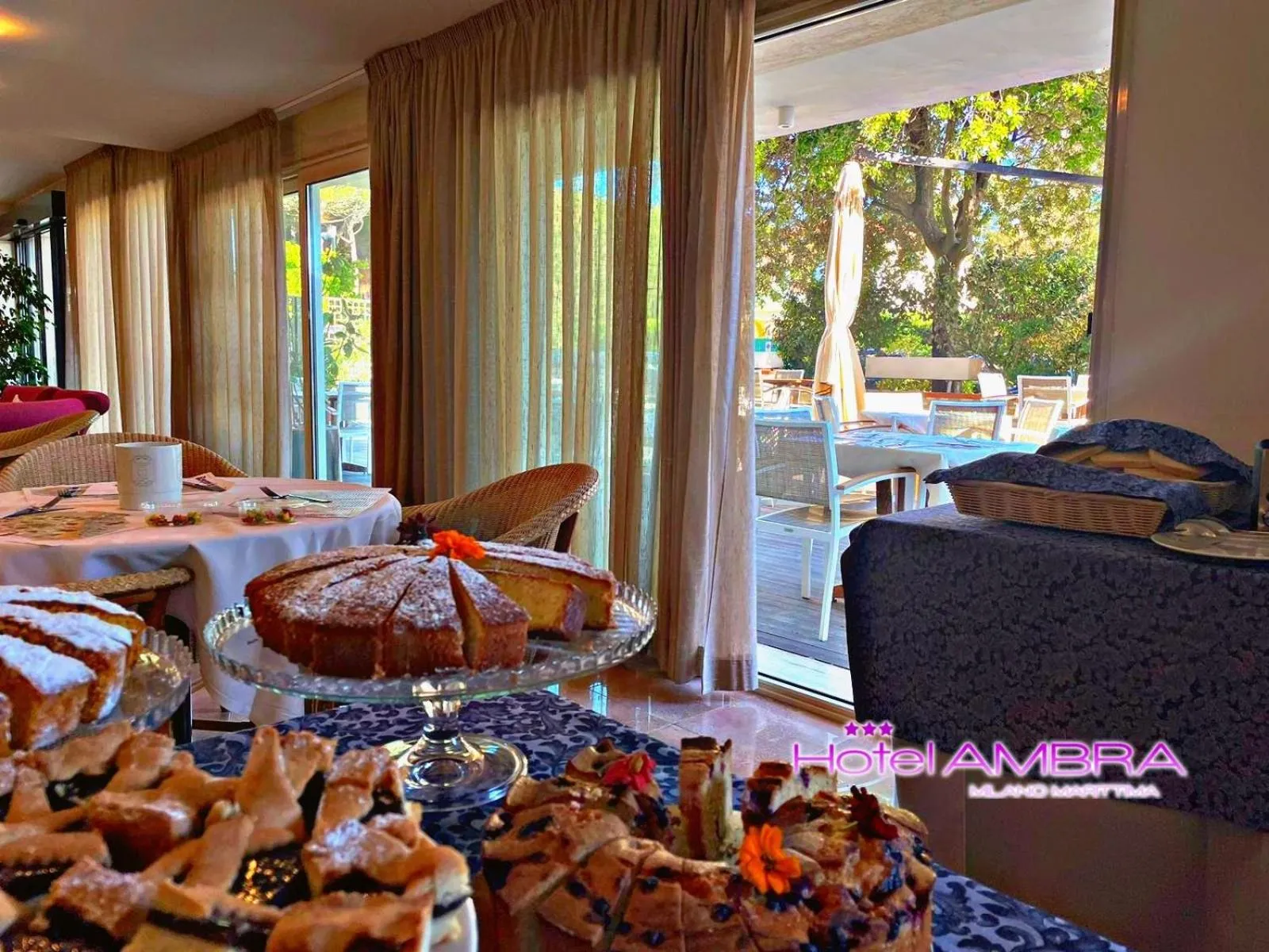 Restaurant/places to eat in HOTEL AMBRA - Fronte Mare - Vicinissimi al Centro