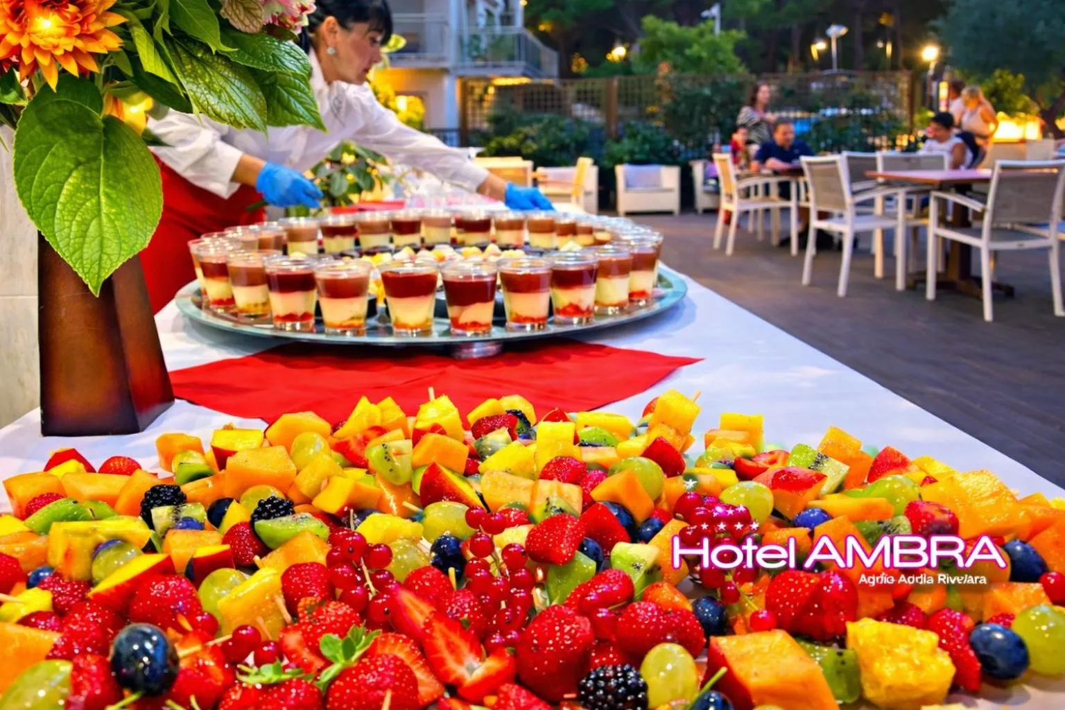 Staff in HOTEL AMBRA - Fronte Mare - Vicinissimi al Centro