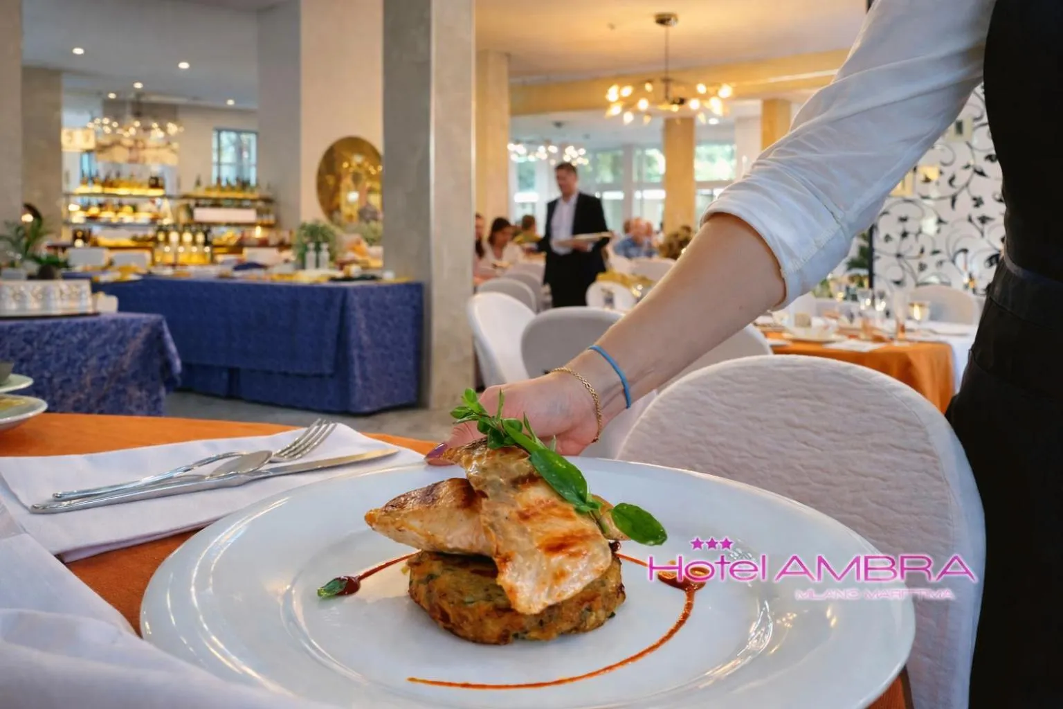 Staff in HOTEL AMBRA - Fronte Mare - Vicinissimi al Centro