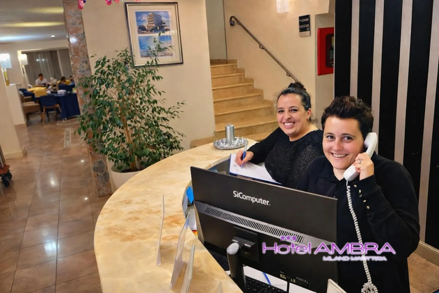 Staff in HOTEL AMBRA - Fronte Mare - Vicinissimi al Centro