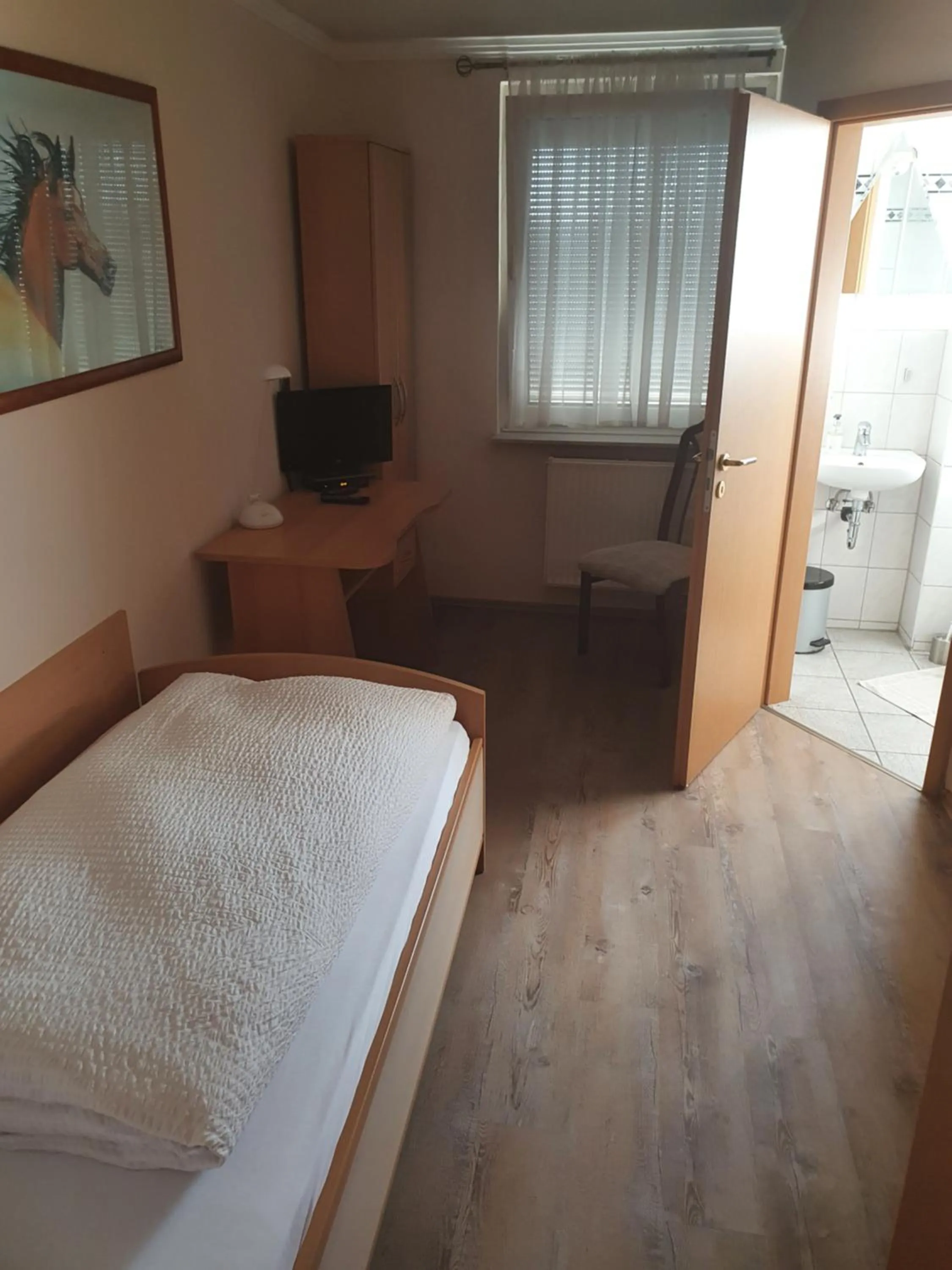 Bed in Restaurant-Hotel Dimitra