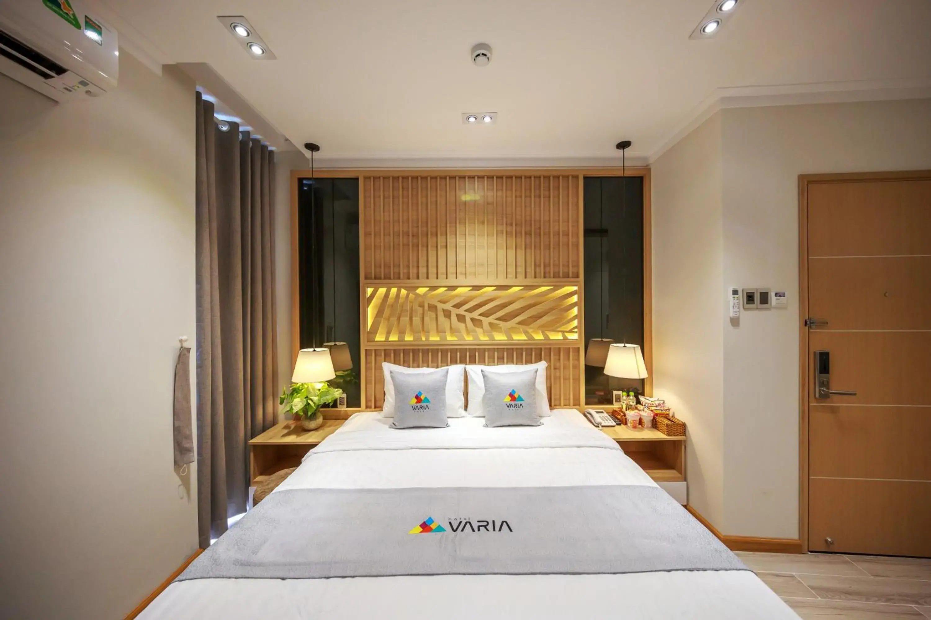 Deluxe King Room in VARIA Hotel Phu Quoc Deluxe King Room in VARIA Hotel Phu Quoc
