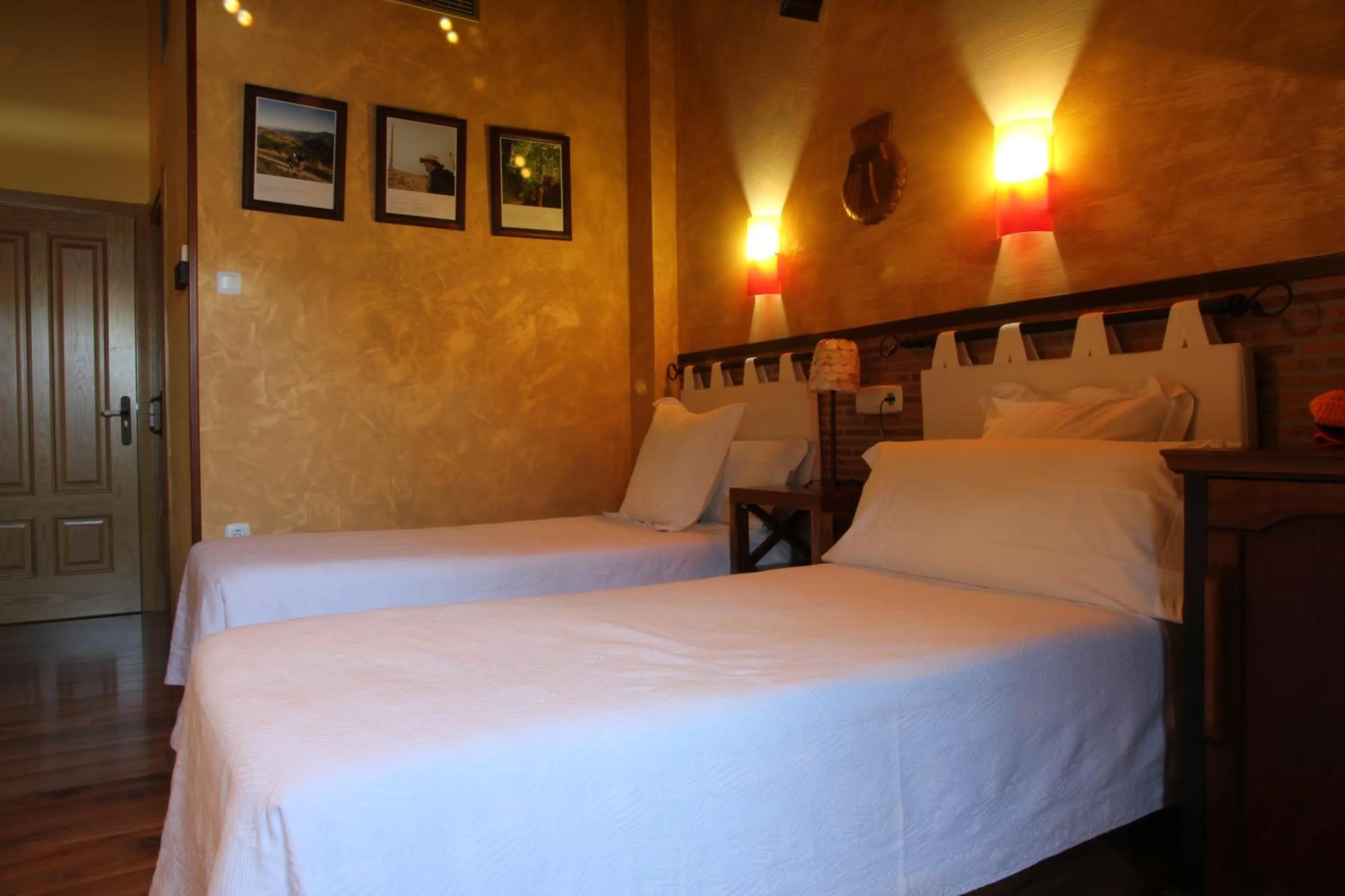 Micro-Hostal La Puerta del Perdón