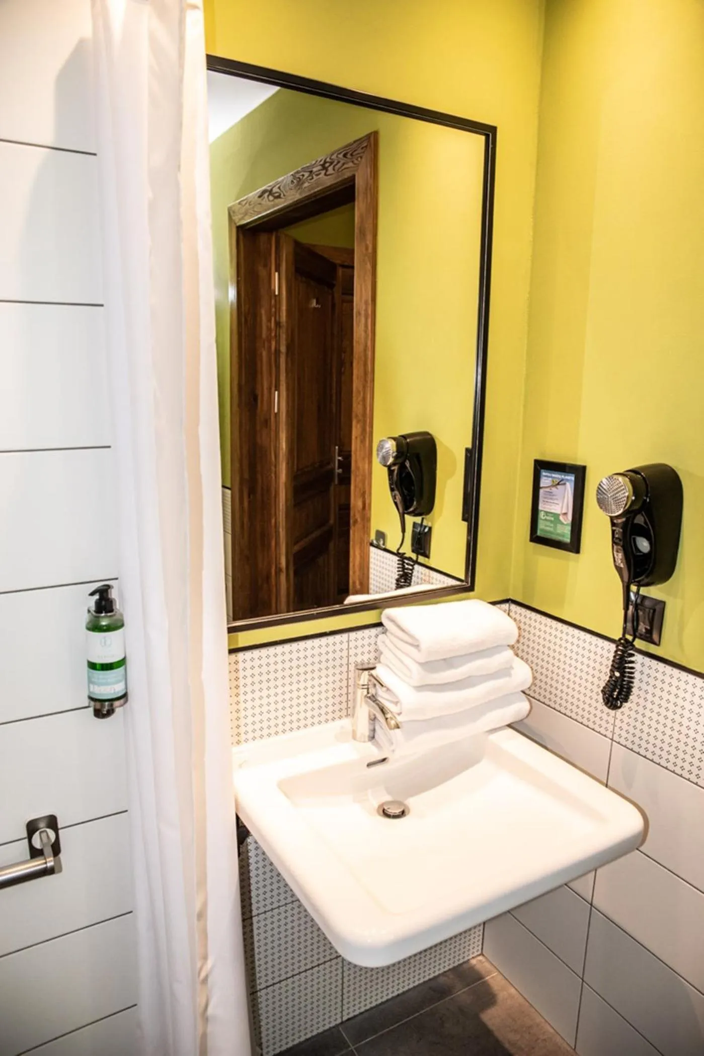 Bathroom in Folwark Łękuk