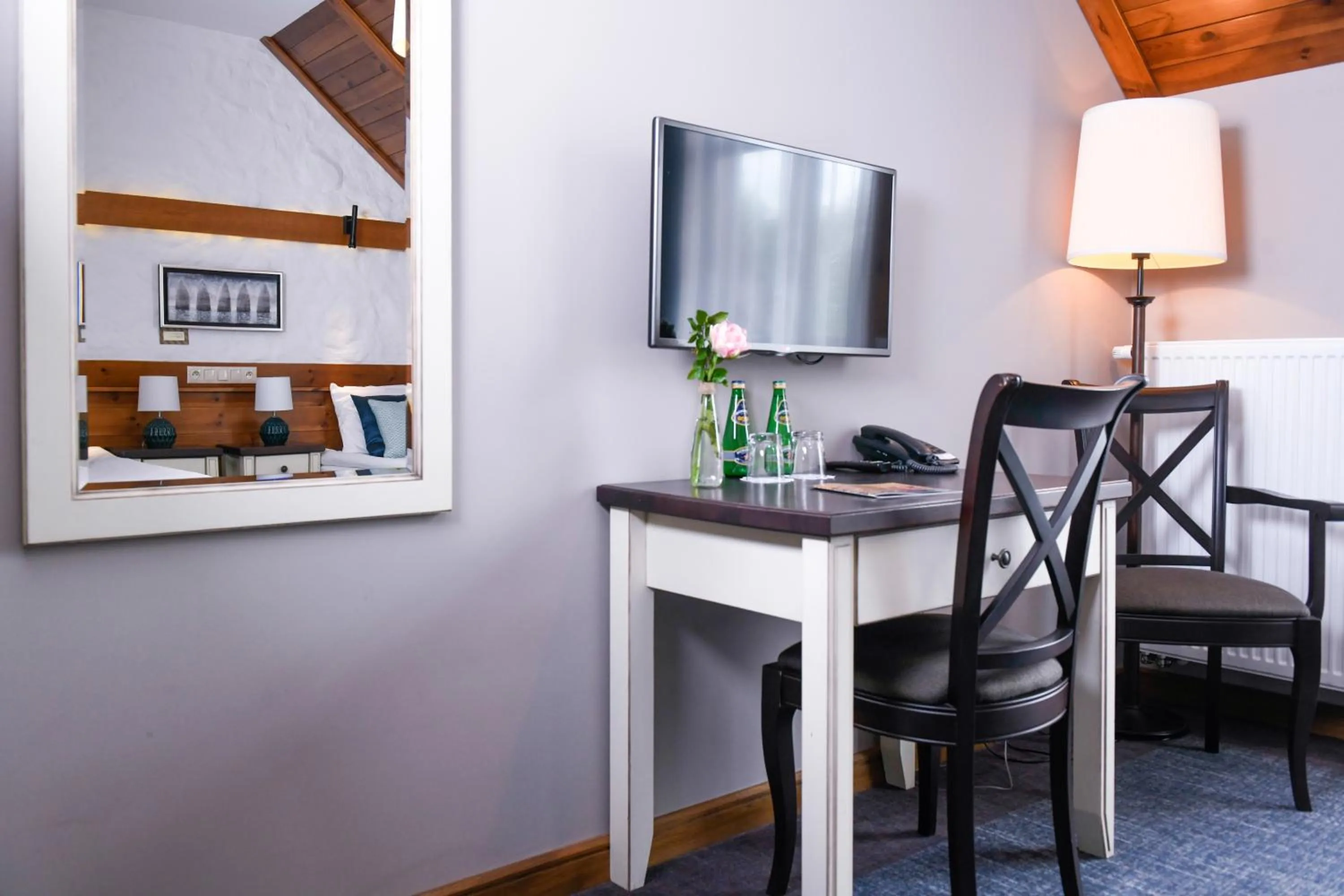 TV and multimedia in Folwark Łękuk