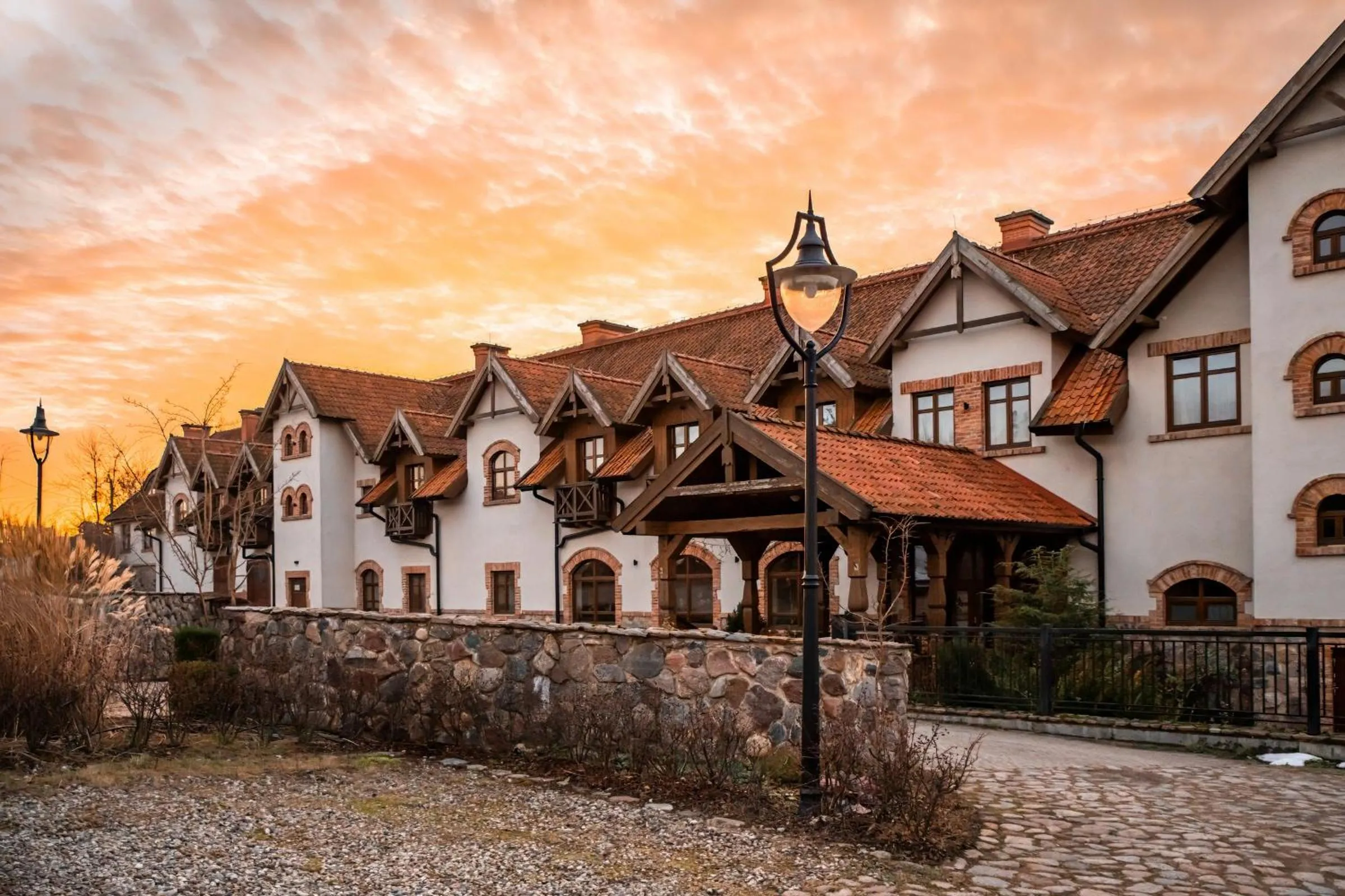 Property building in Folwark Łękuk