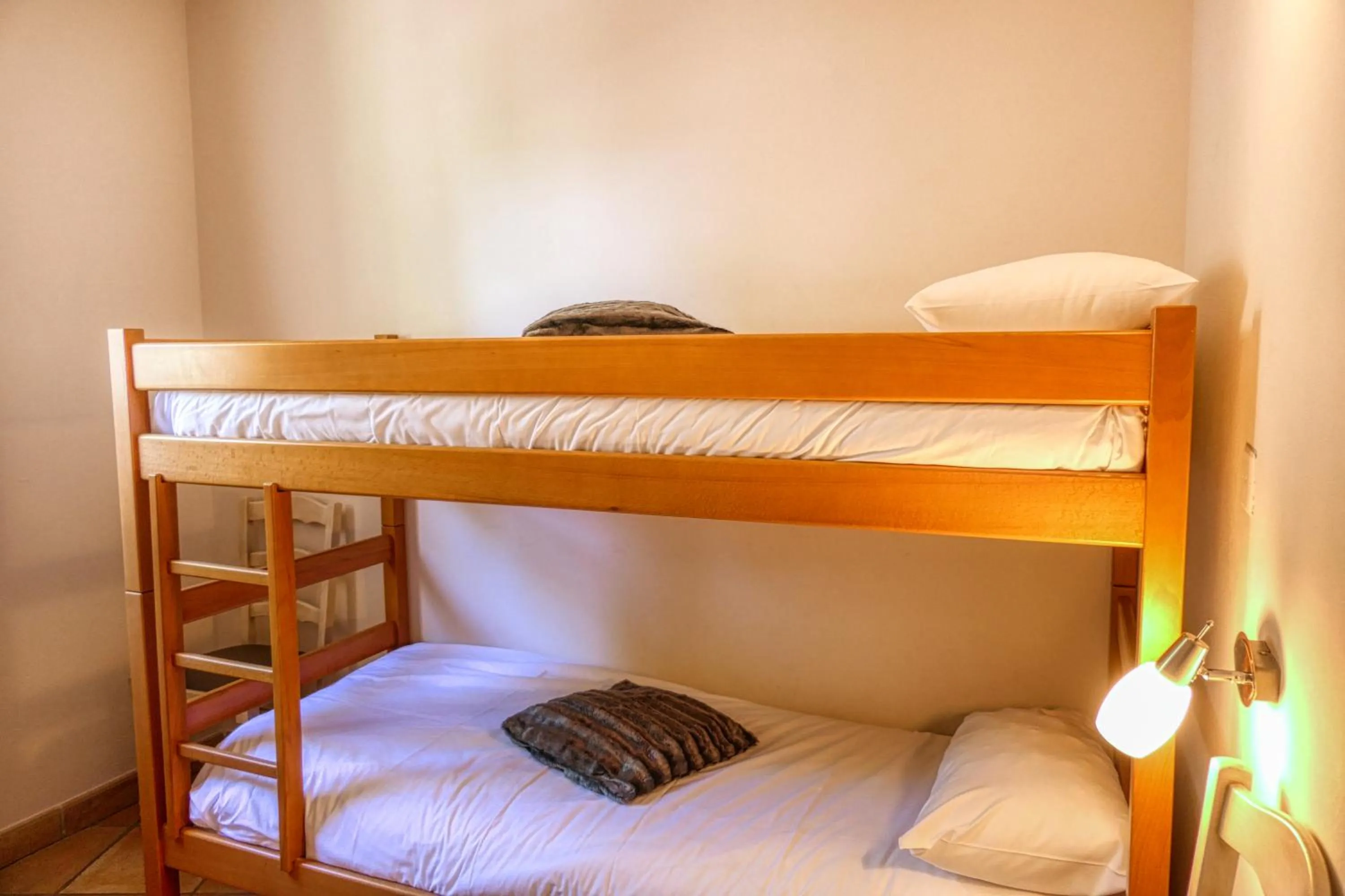 Bedroom, Bed in Les Résidences de Métifiot