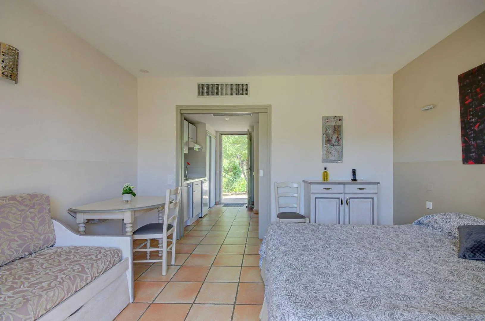 Bed in Les Résidences de Métifiot