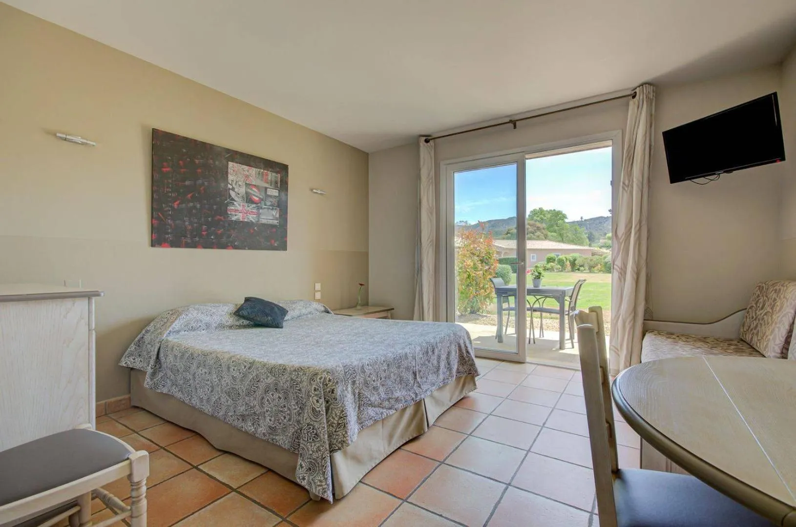 Bed in Les Résidences de Métifiot