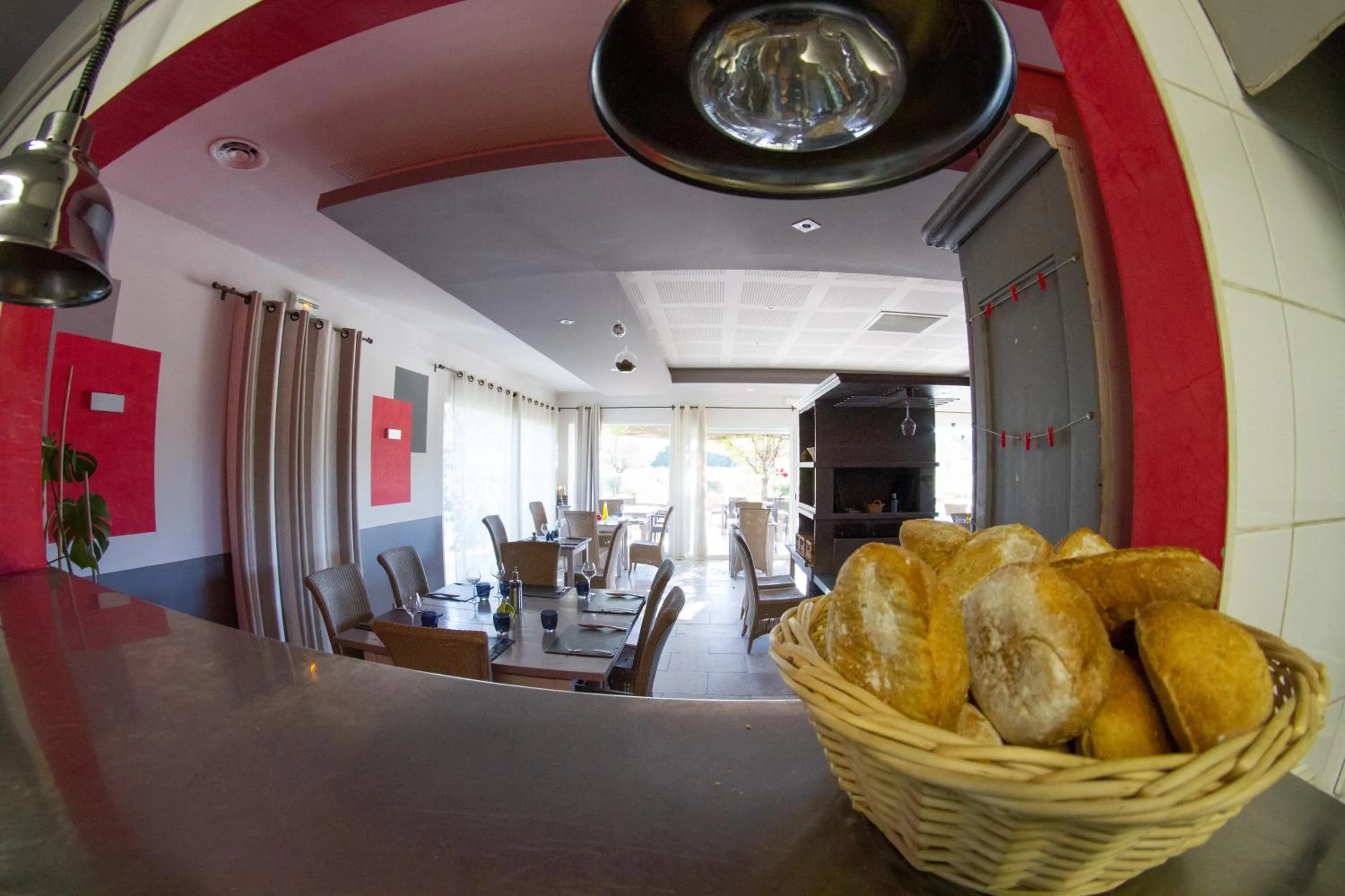 Restaurant/places to eat in Les Résidences de Métifiot