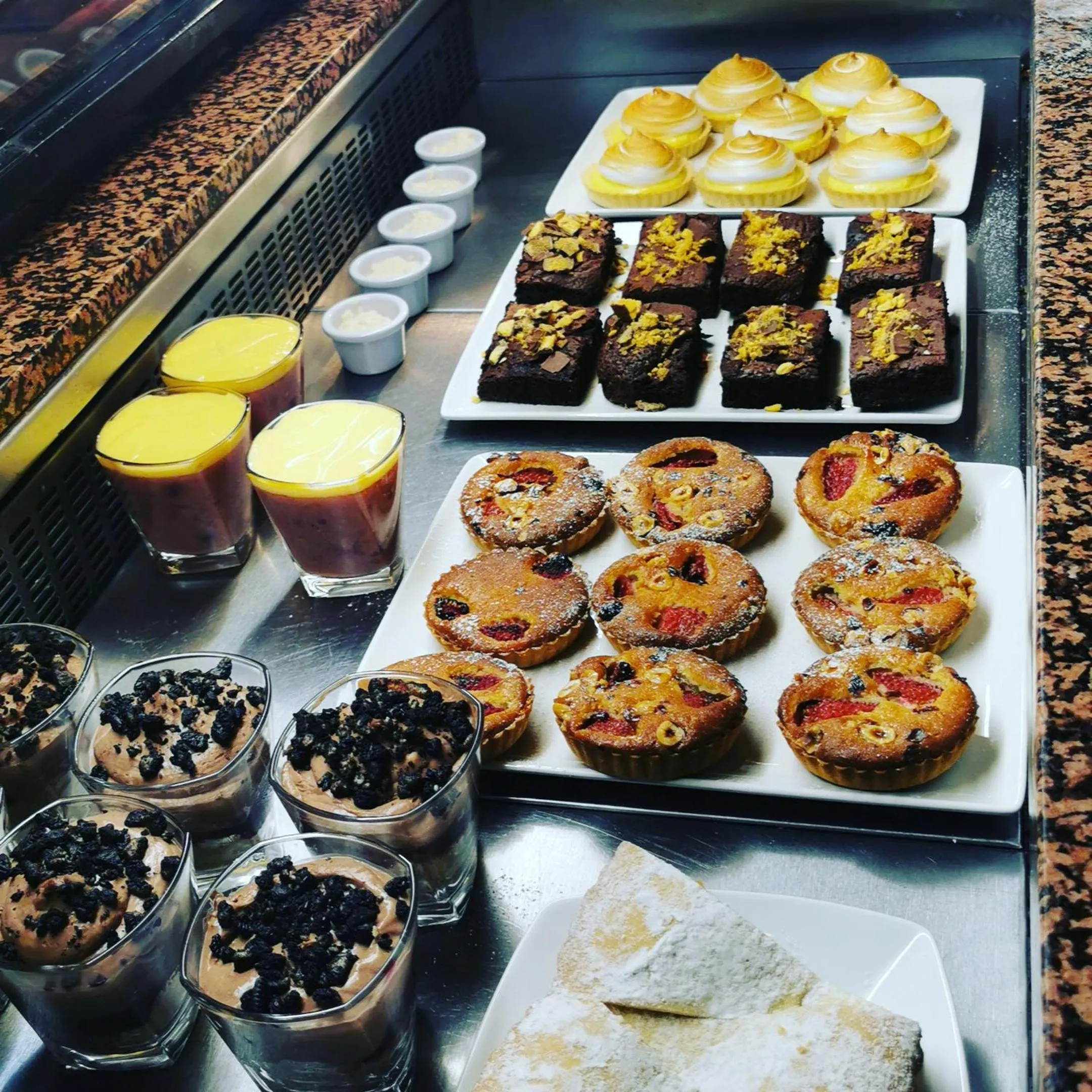 Food in Rhu Glenn Hotel