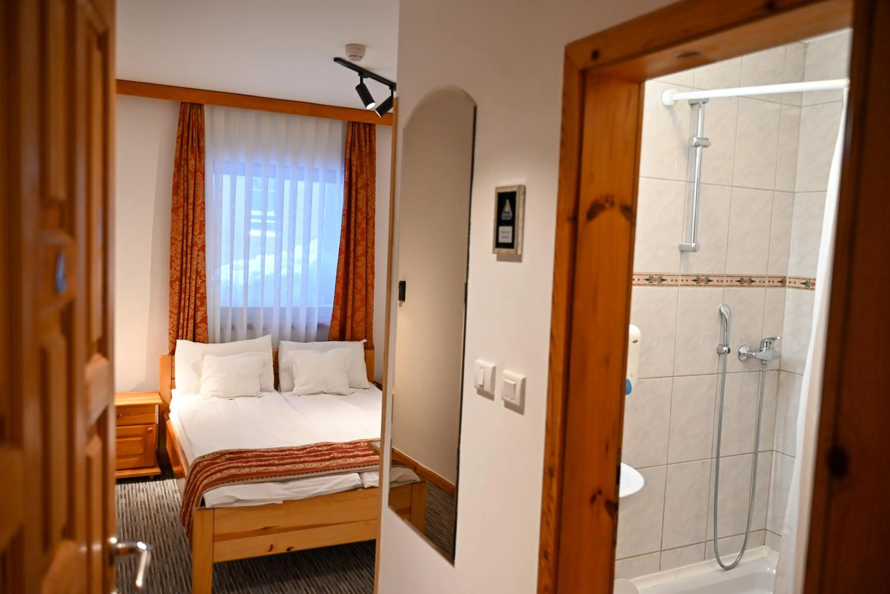 Bed in Hotel Kristal