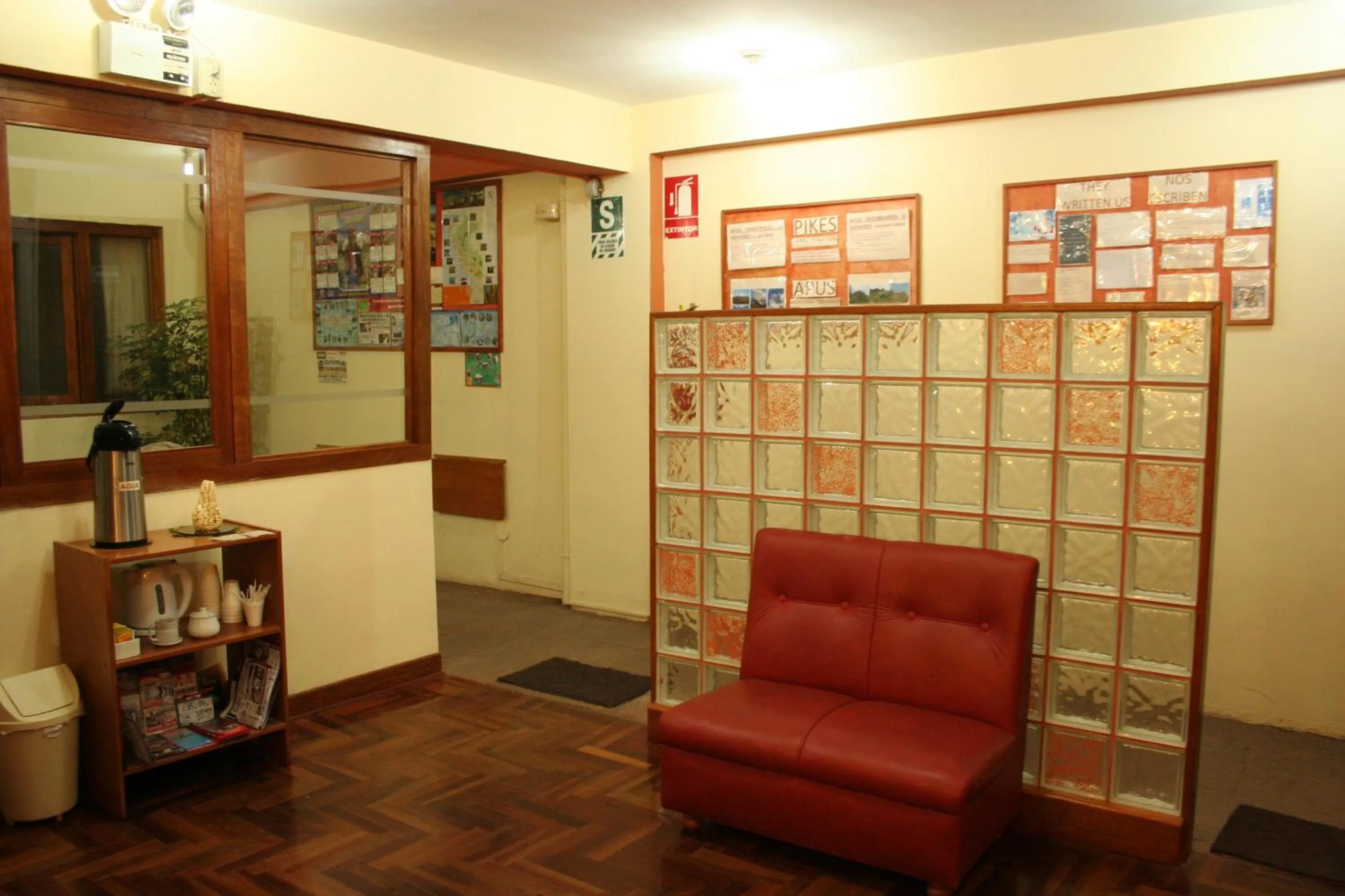 Lobby or reception in Picol Hostal