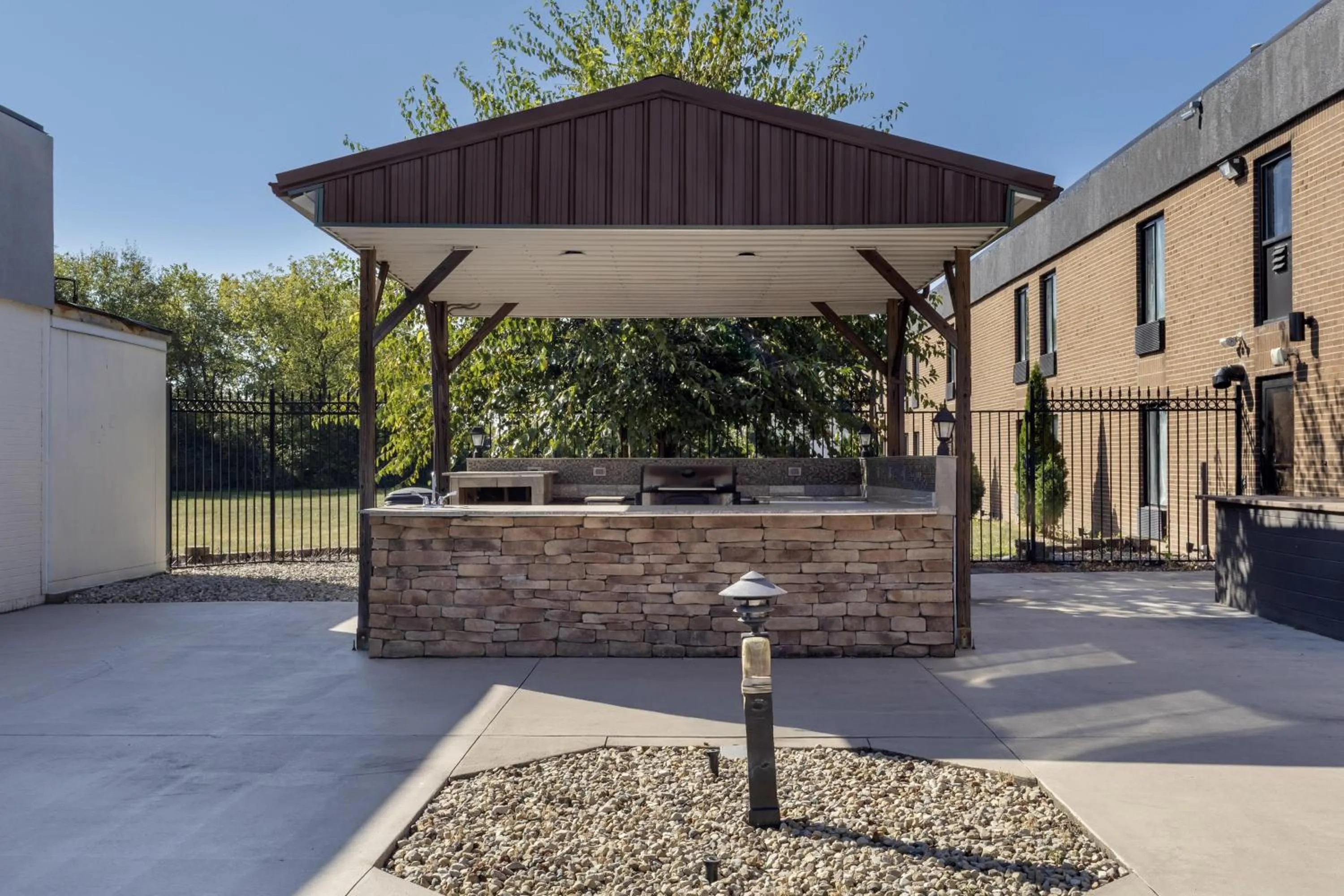 Property building in SureStay by Best Western Greenville