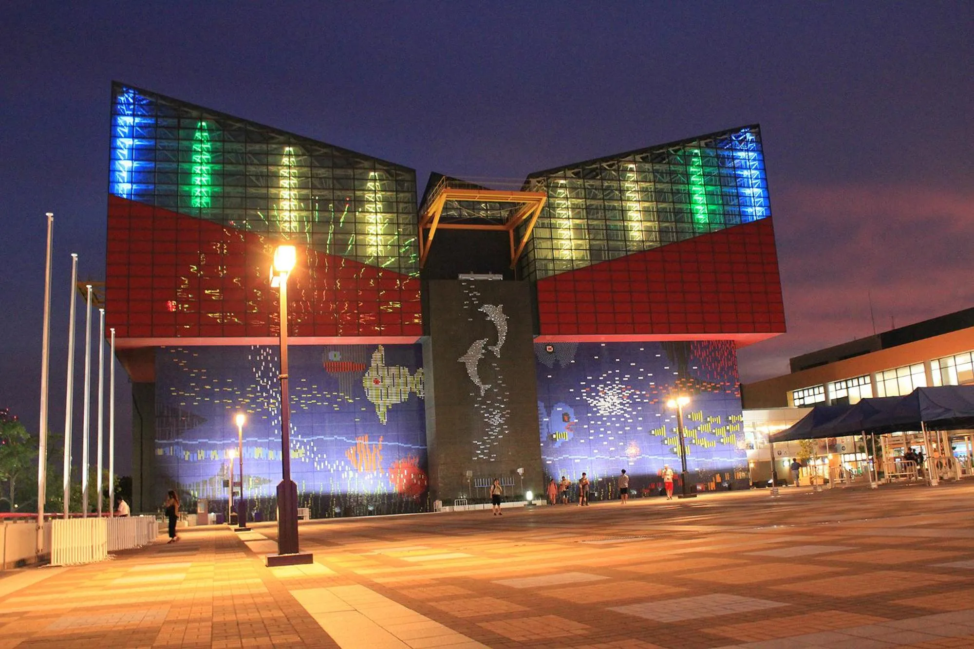 Nearby landmark in TOMARO Osaka Bay