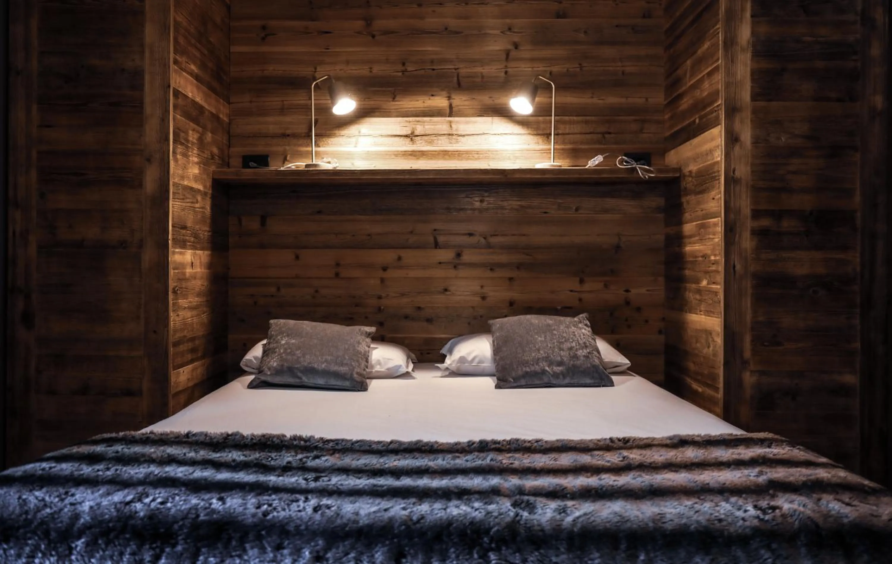 Bed in Art Hotel Grivola