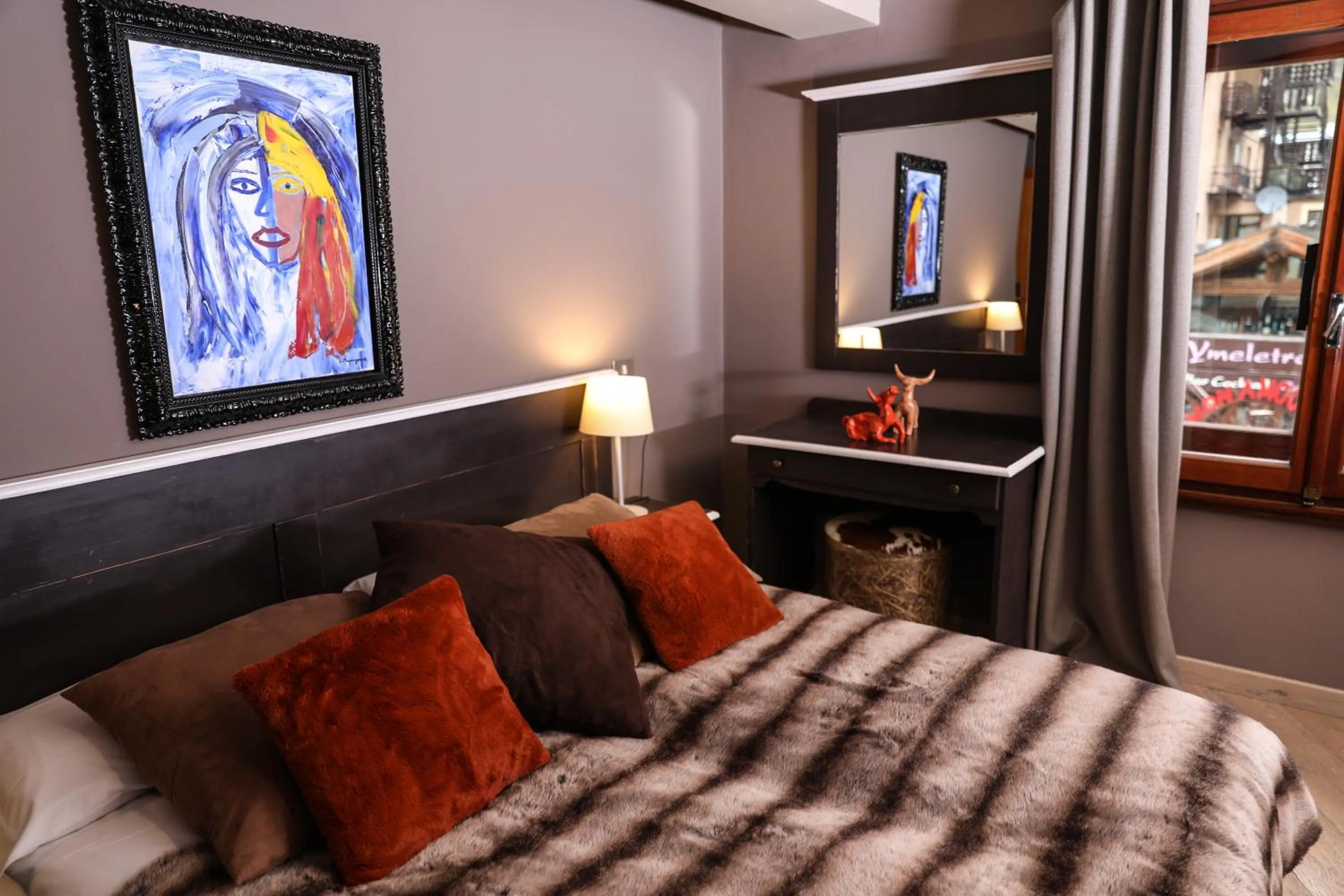 Bed in Art Hotel Grivola