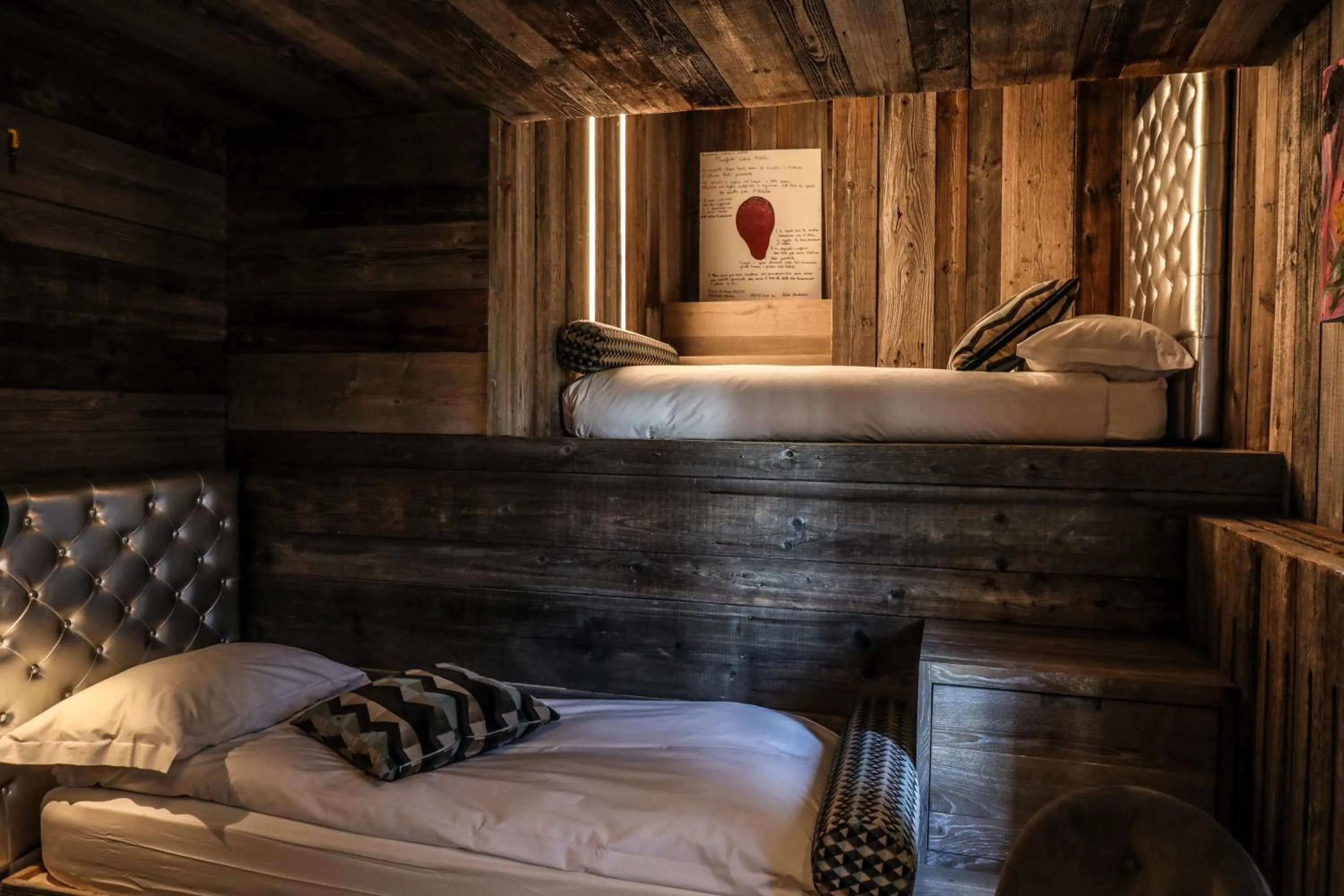 Bed in Art Hotel Grivola