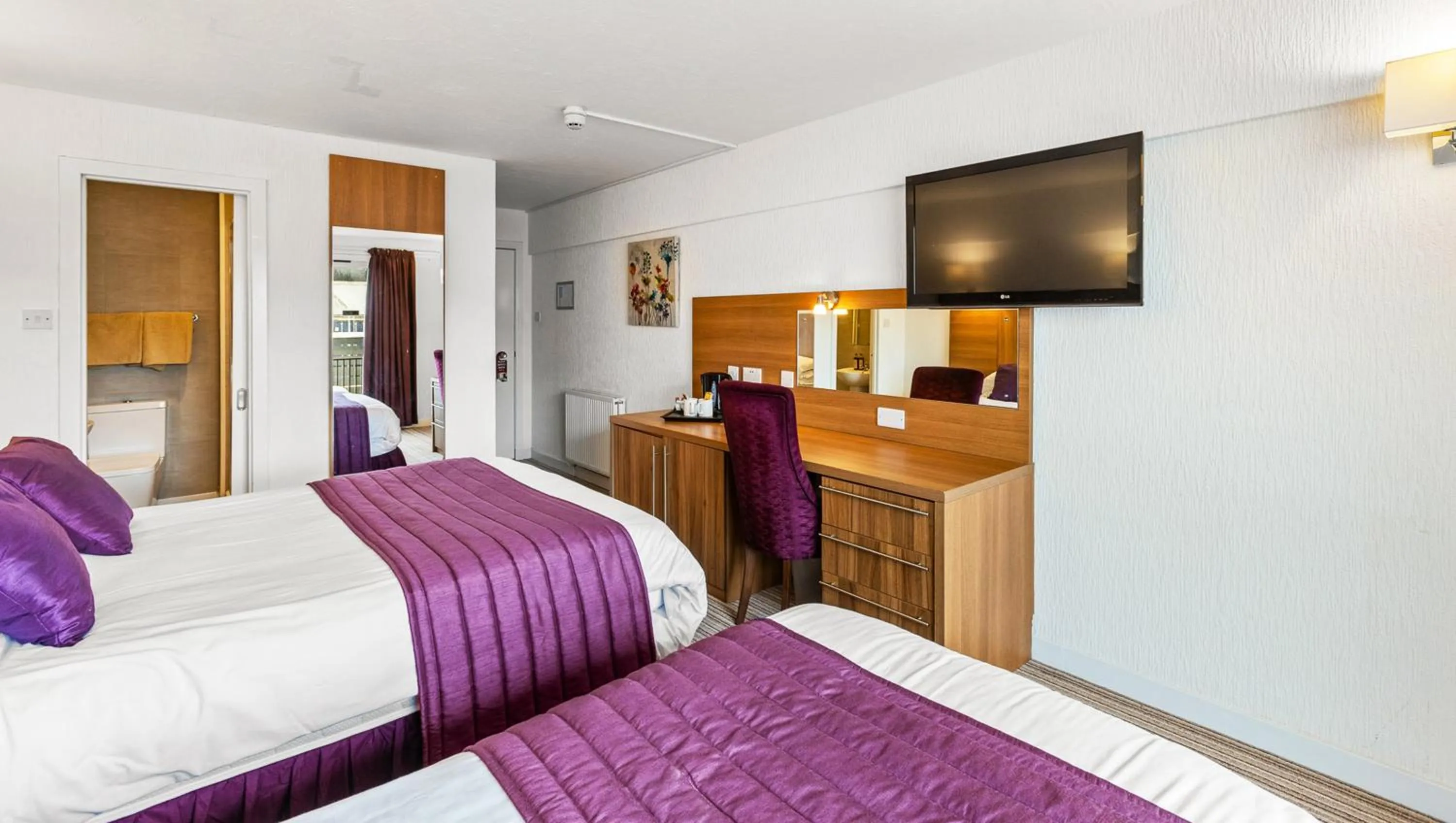 Photo of the whole room, Bed in Magnuson Hotel Sandy Lodge Newquay