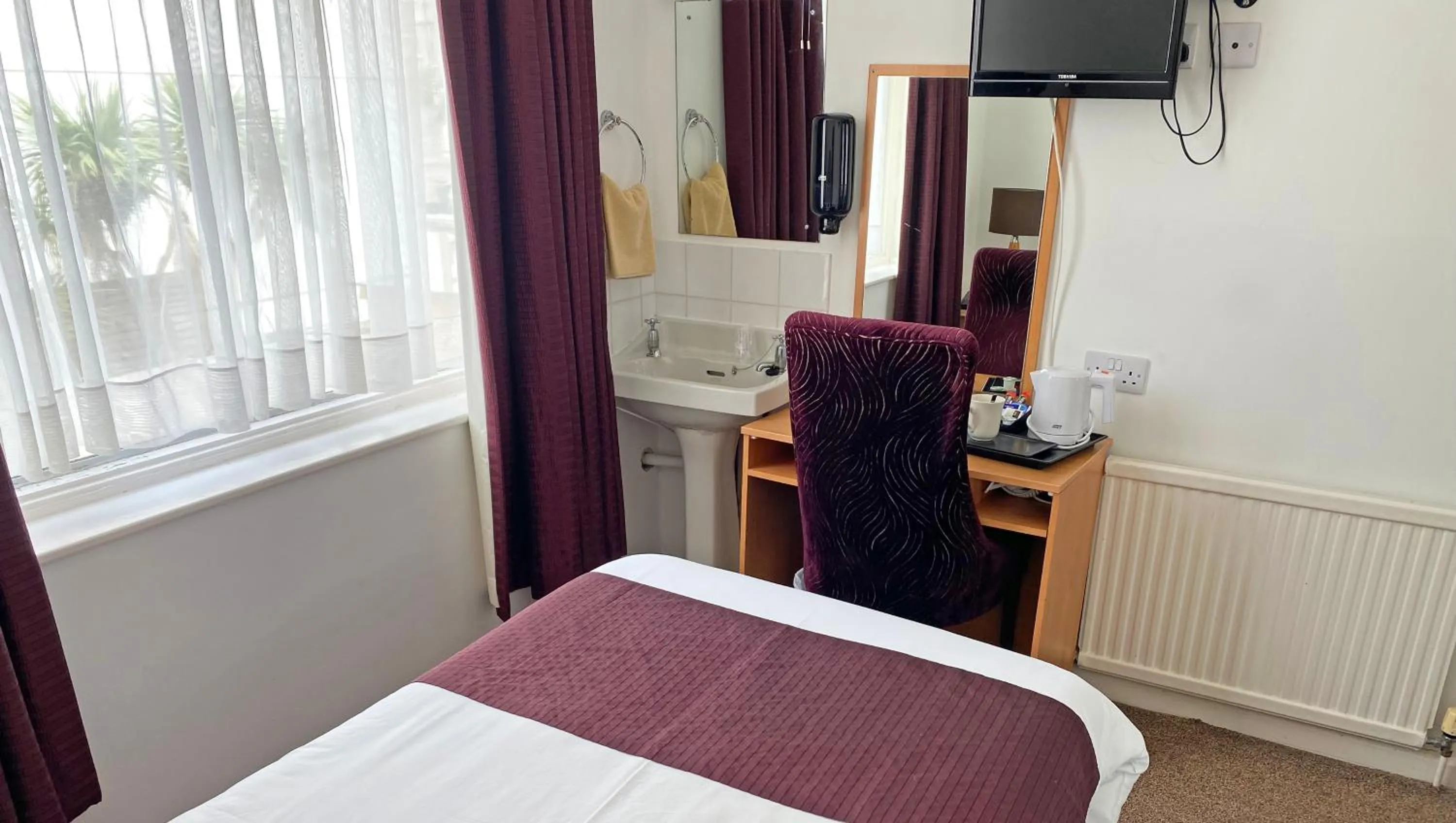 Bed in Magnuson Hotel Sandy Lodge Newquay