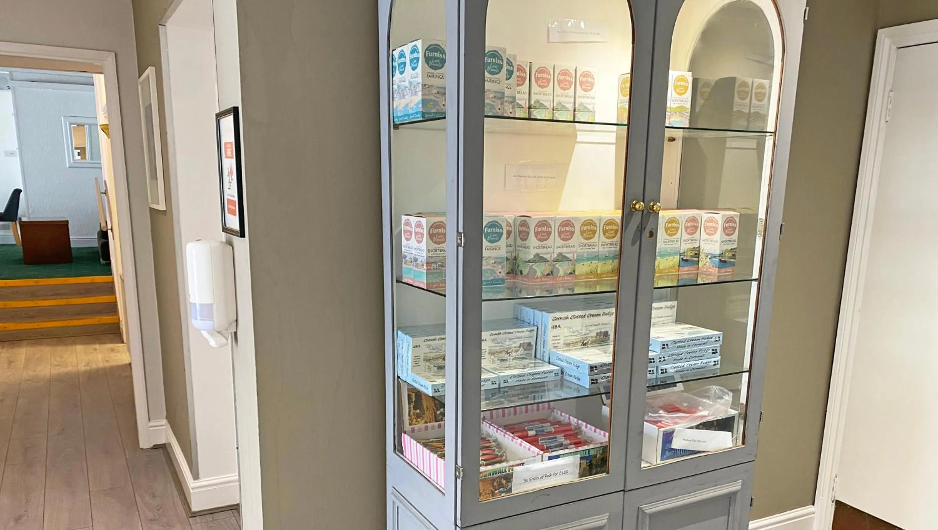 Shopping Area in Magnuson Hotel Sandy Lodge Newquay