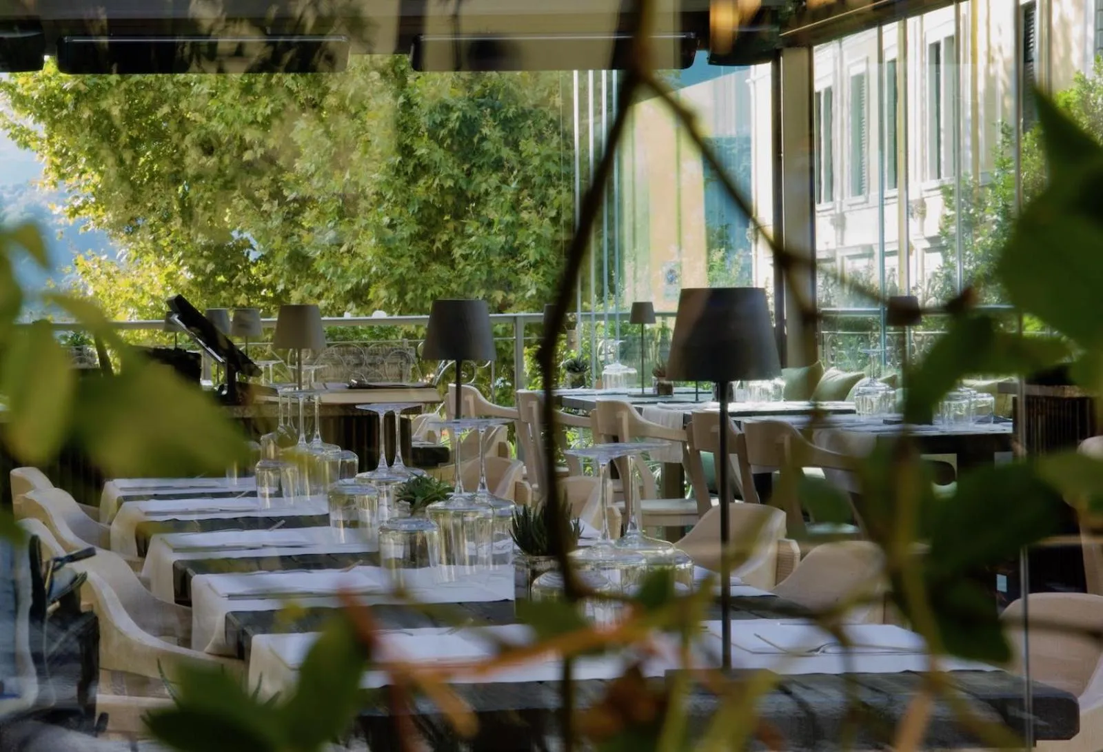 Restaurant/places to eat in Seta Hotel