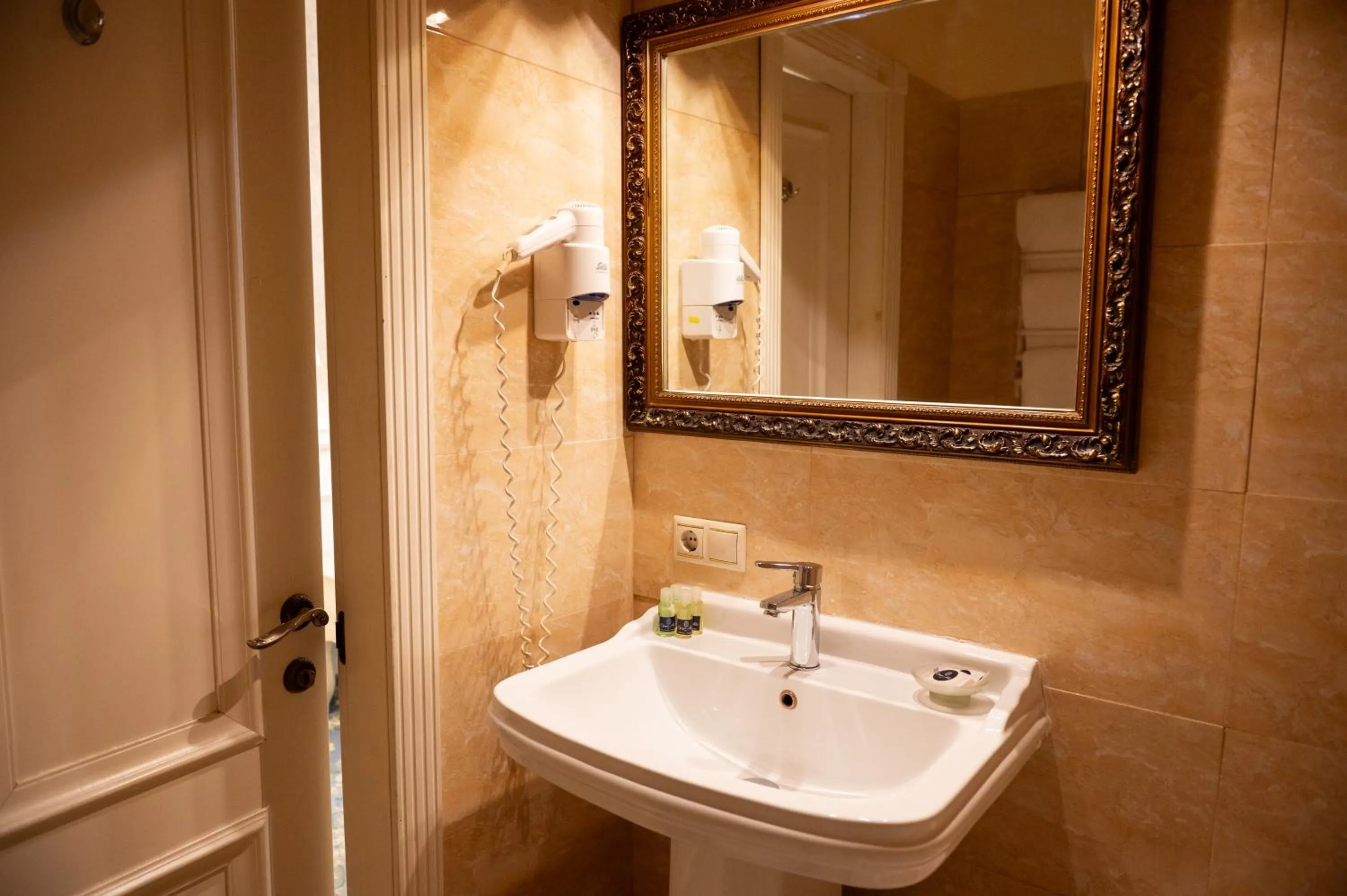 Bathroom in Olympic Hotel