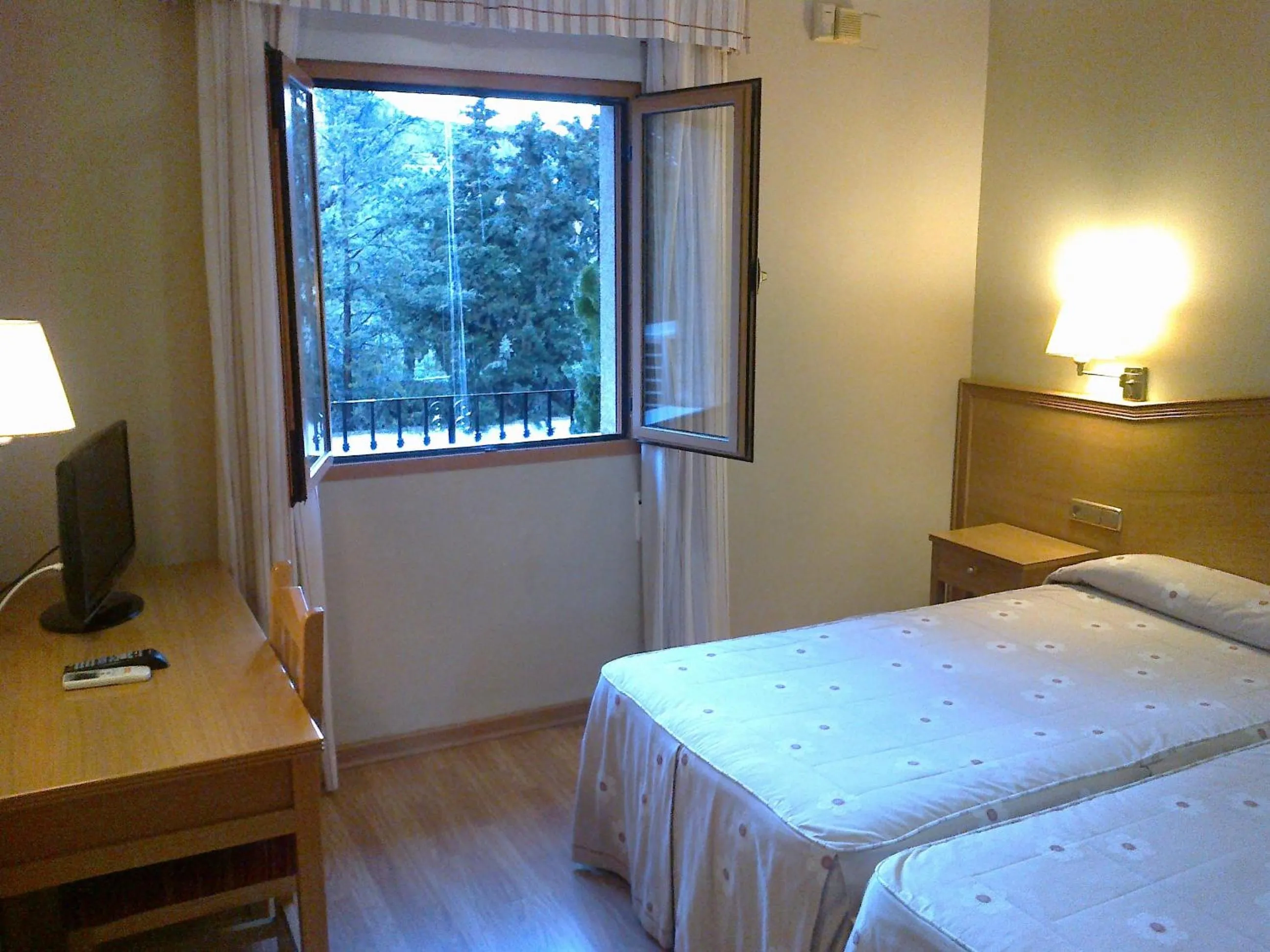 Photo of the whole room, Bed in Hotel Anabel Baza