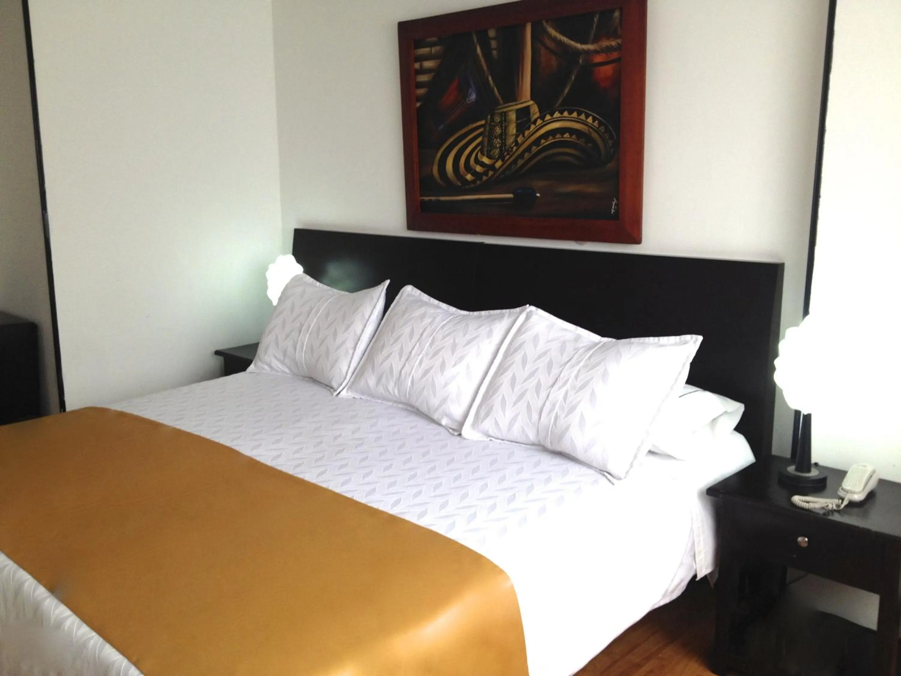 Bedroom, Bed in Hotel Ferrovial Corferias