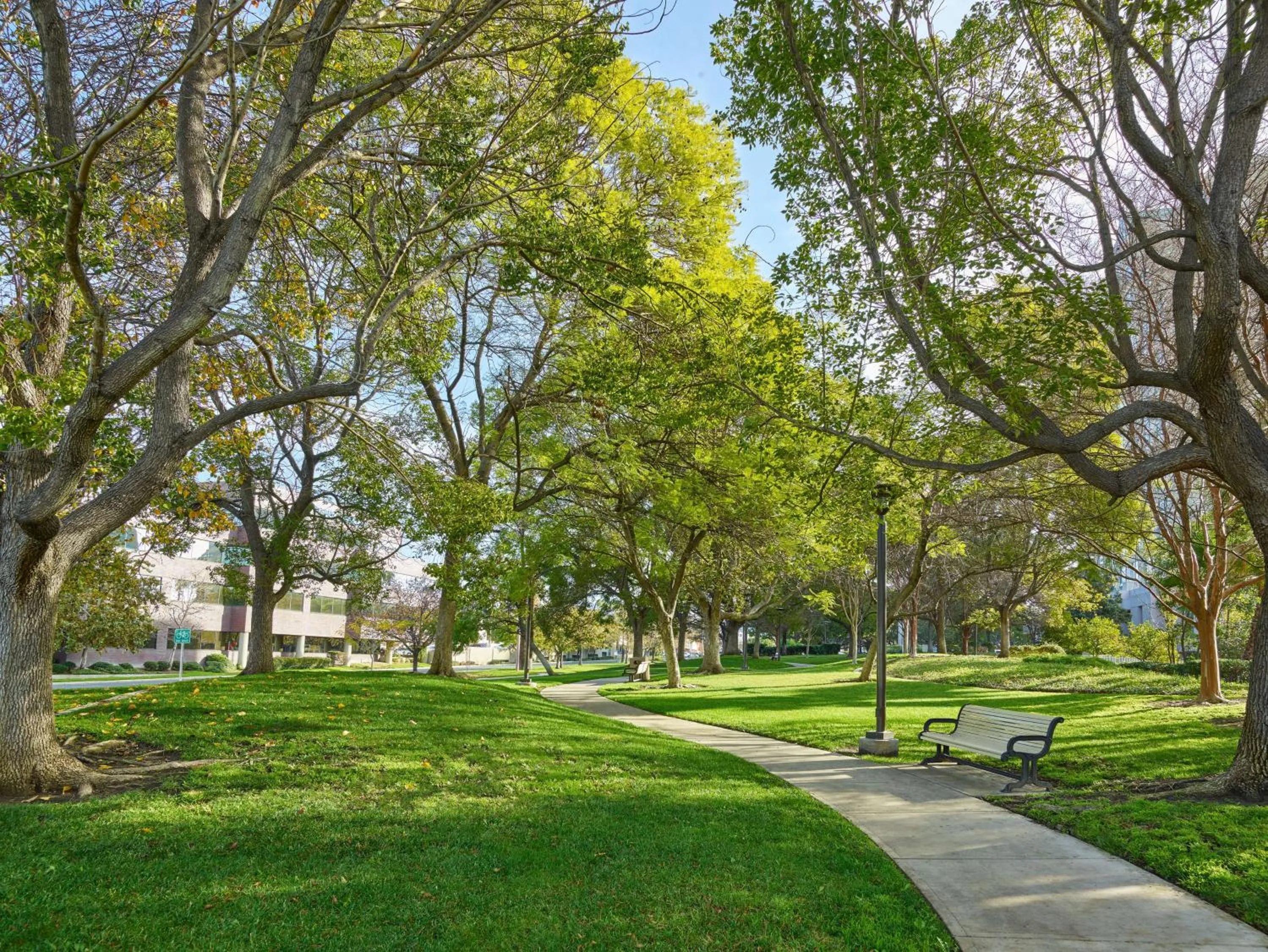 Property building in Hilton Los Angeles North-Glendale & Executive Meeting Center