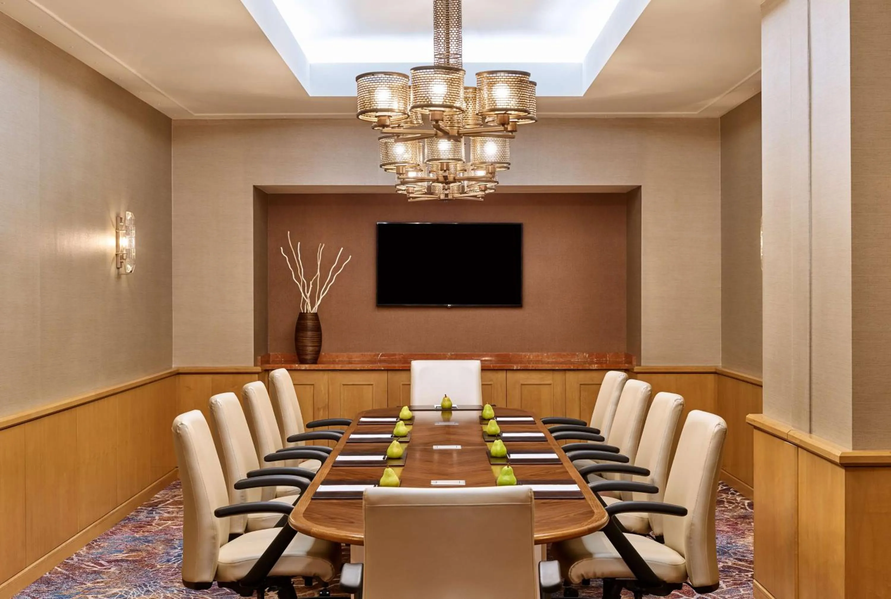 Meeting/conference room in Hilton Los Angeles North-Glendale & Executive Meeting Center