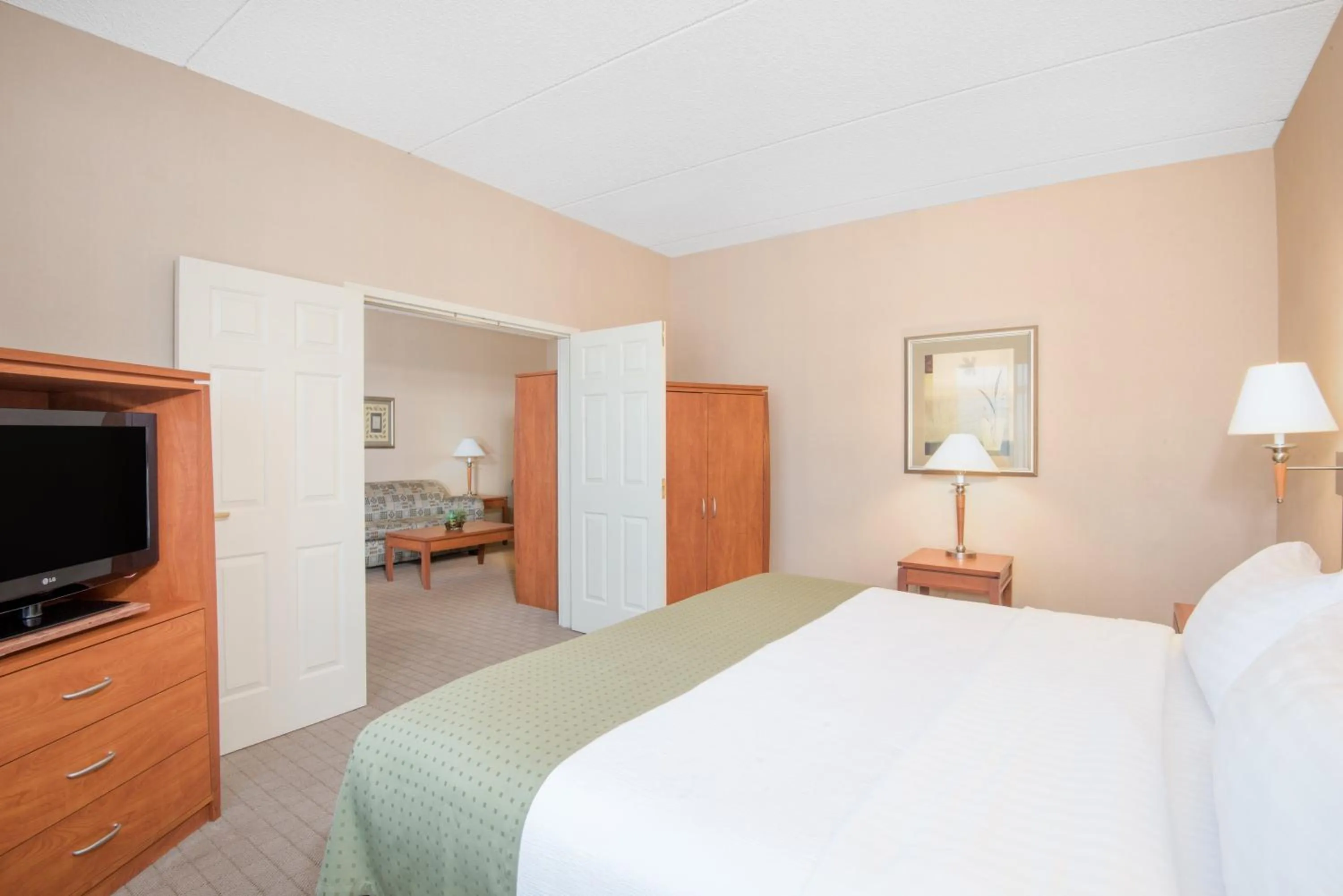 Bedroom, Bed in Holiday Inn & Suites Goodyear - West Phoenix Area by IHG