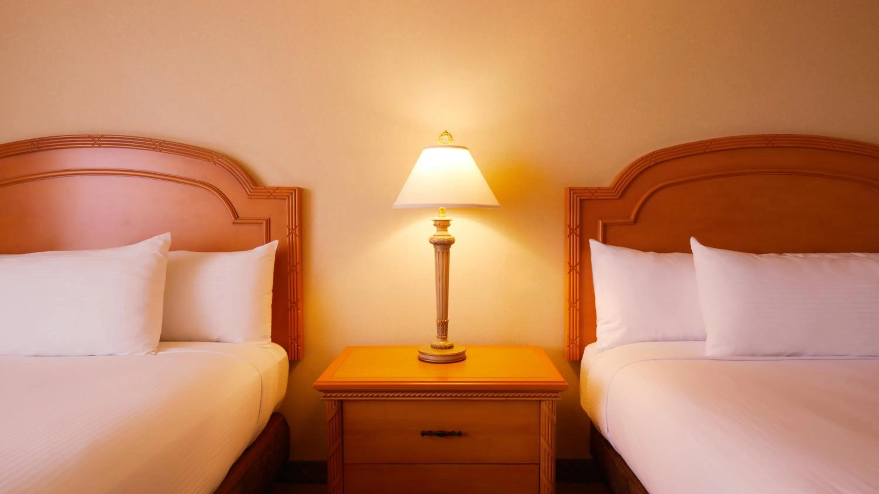 Bed in Eldorado Reno, A Caesars Destination