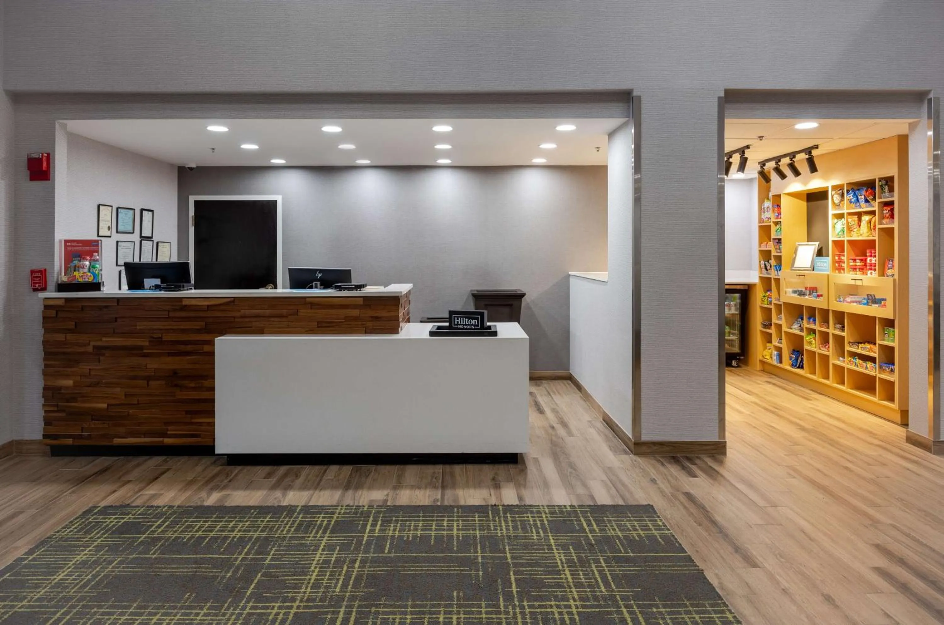 Lobby or reception in Hampton Inn & Suites Alpharetta Roswell